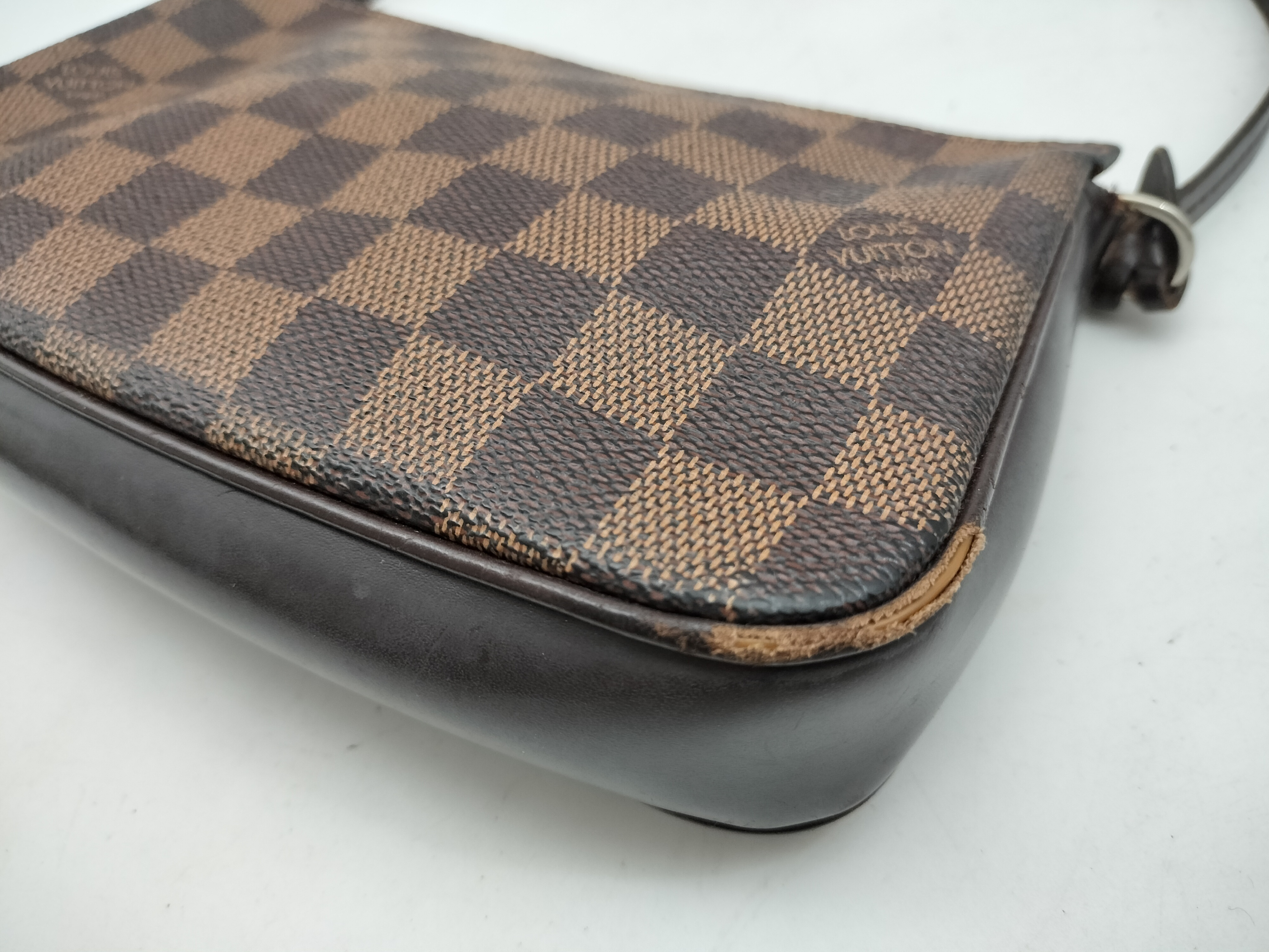 Damier Navona N51983 Handbag — view 9