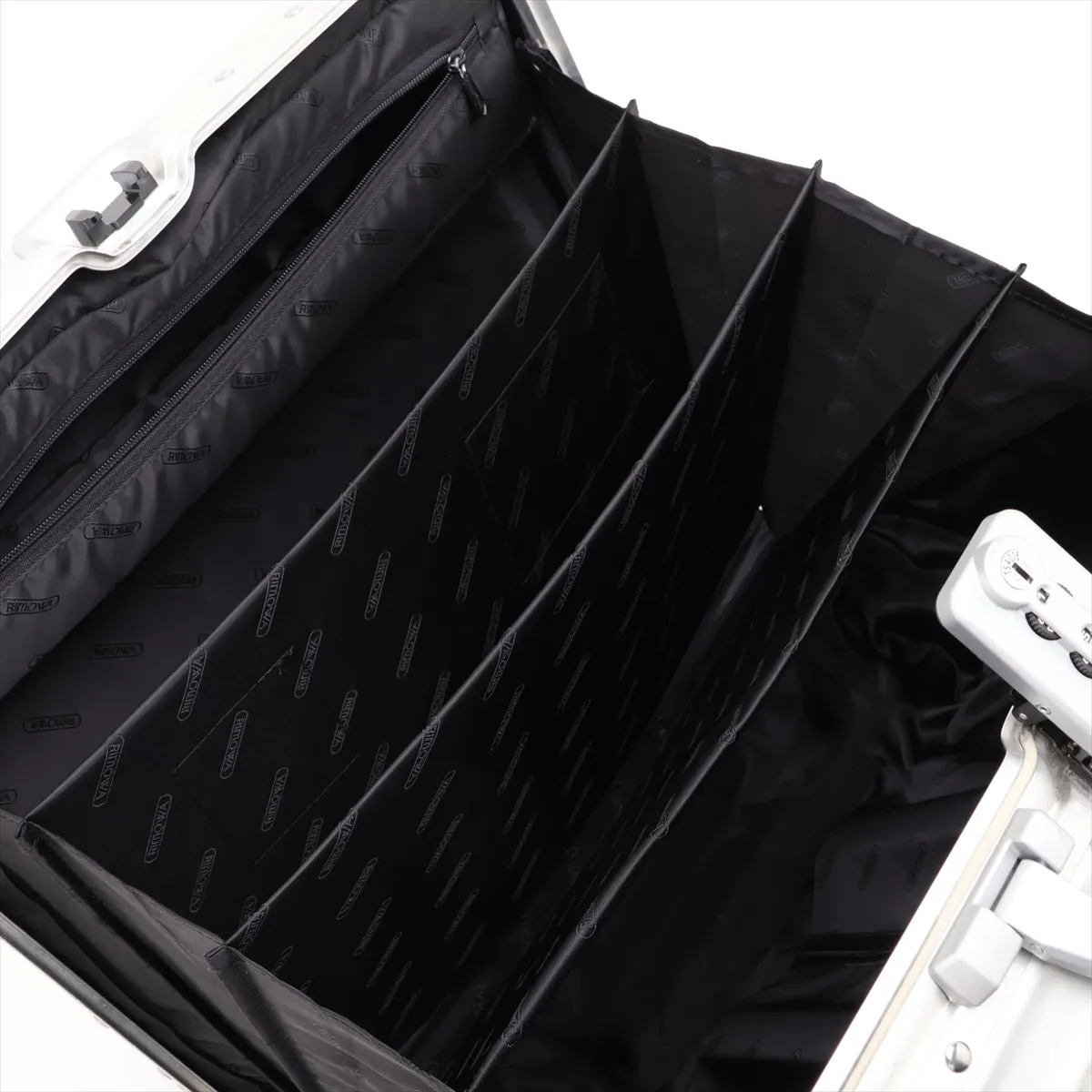 [Individually packaged] Rimowa Business Trolley Aluminum Carry Case Silver PIN Code: 152 — view 5