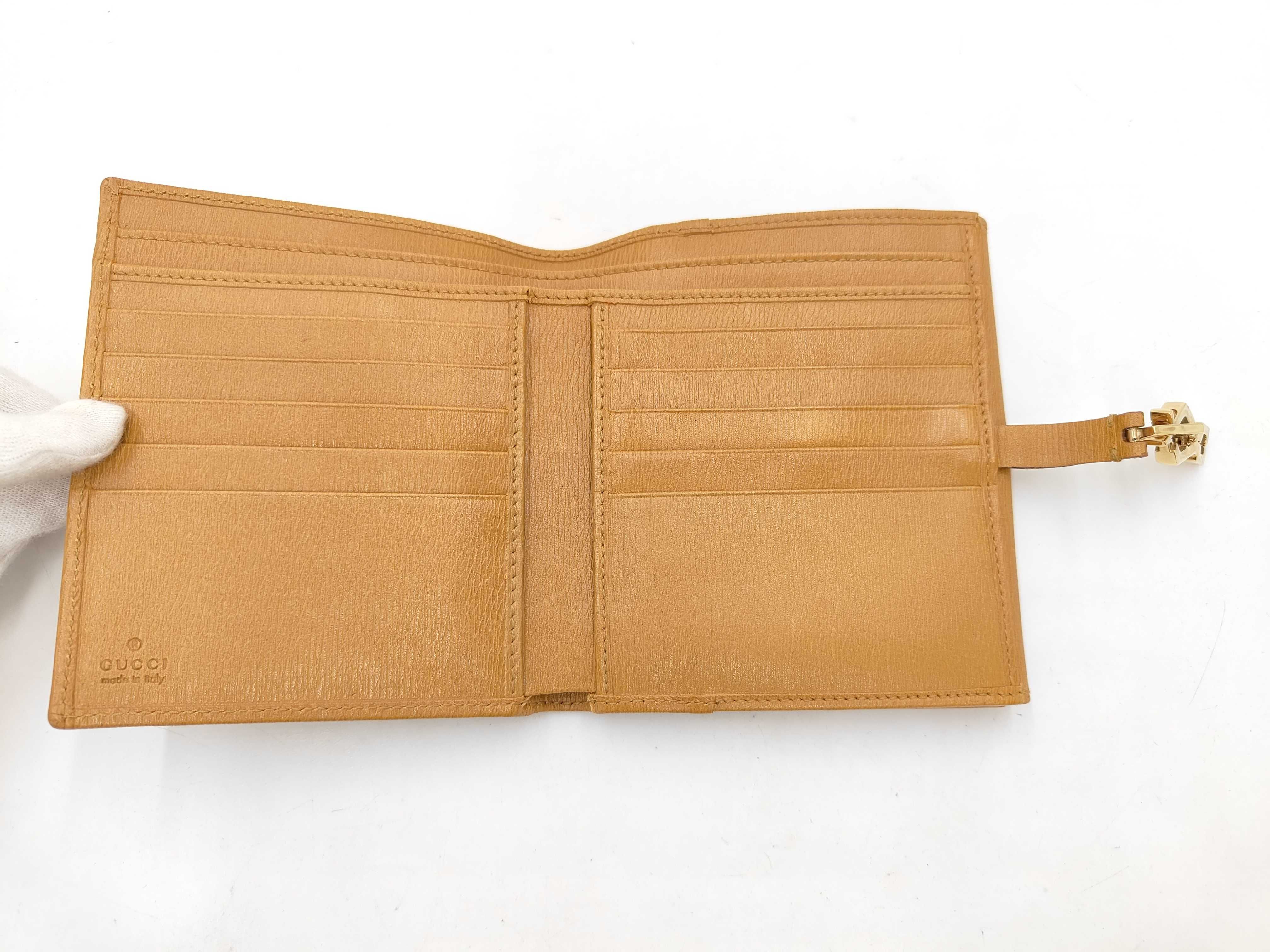 wallet — view 8