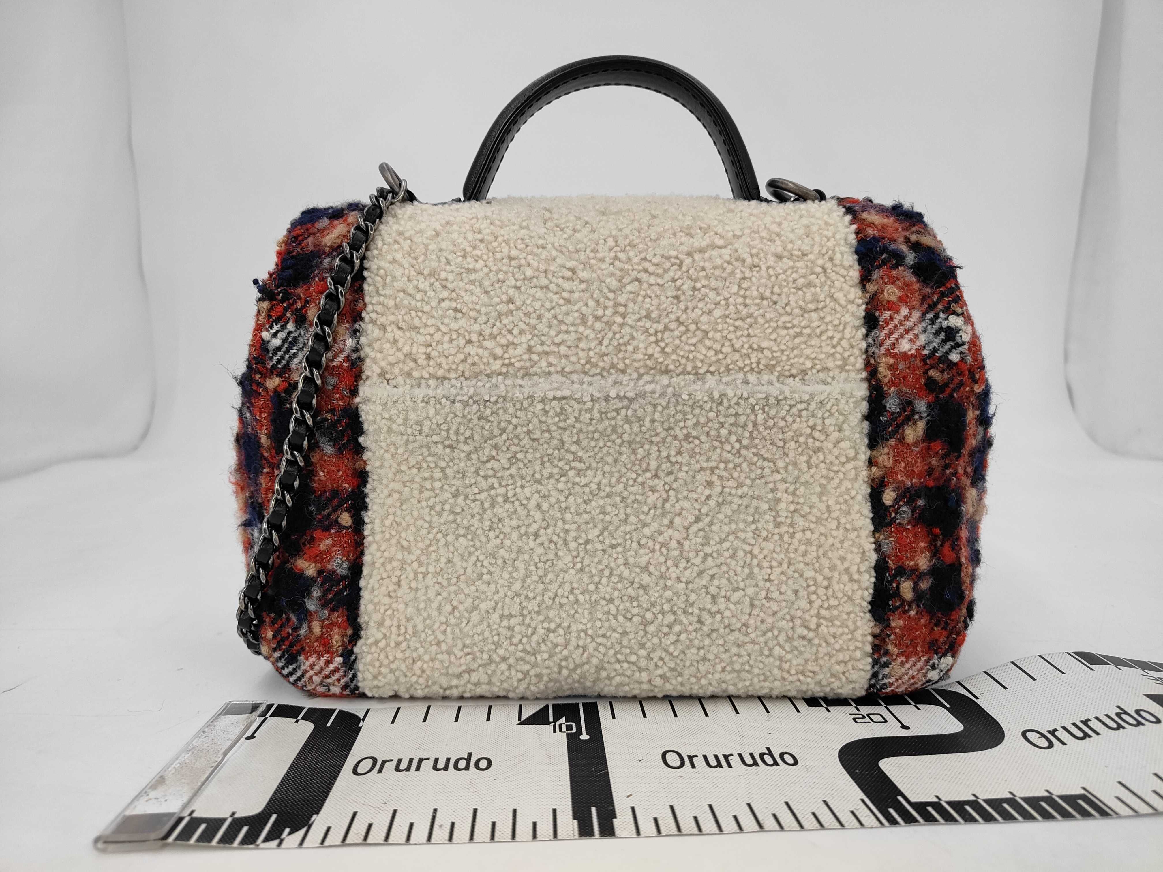 Tweed Top Handle Shoulder Bag 24902518 — view 2