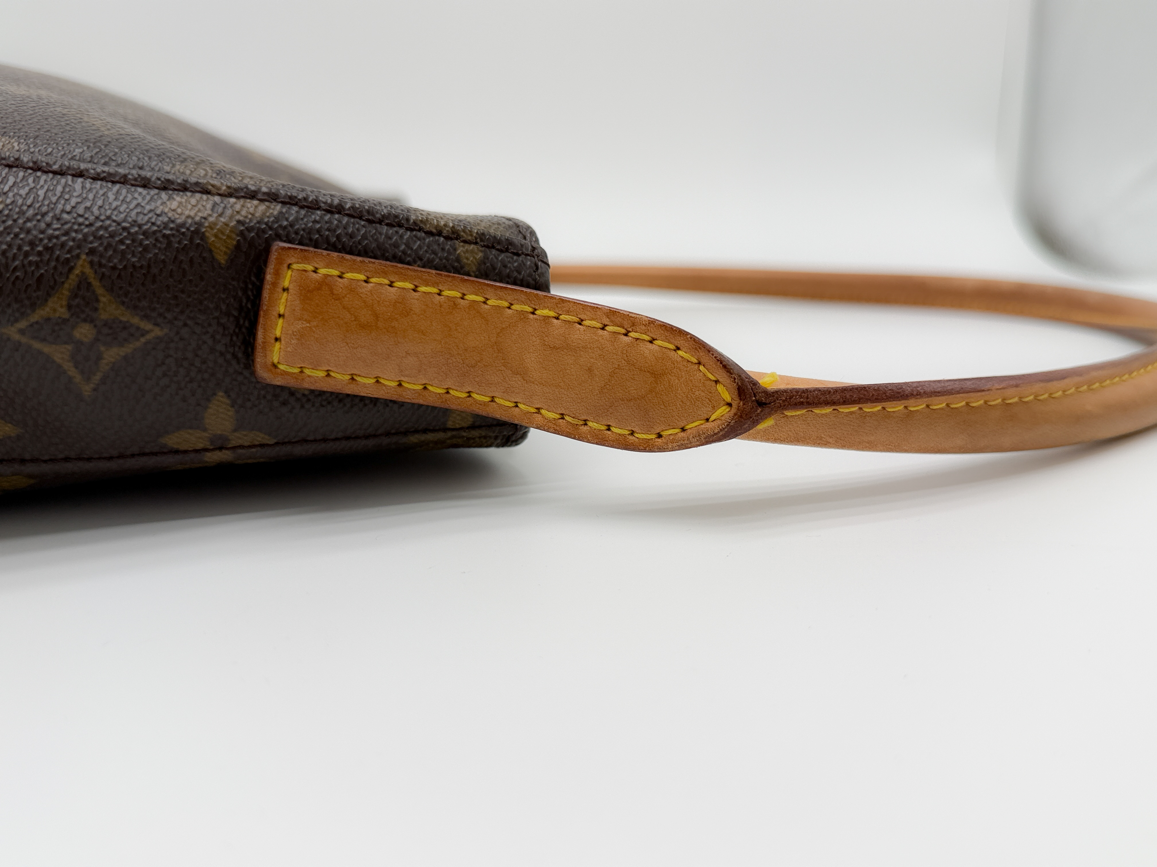 Monogram M51145 Looping GM MI1929 Shoulder Bag — view 6