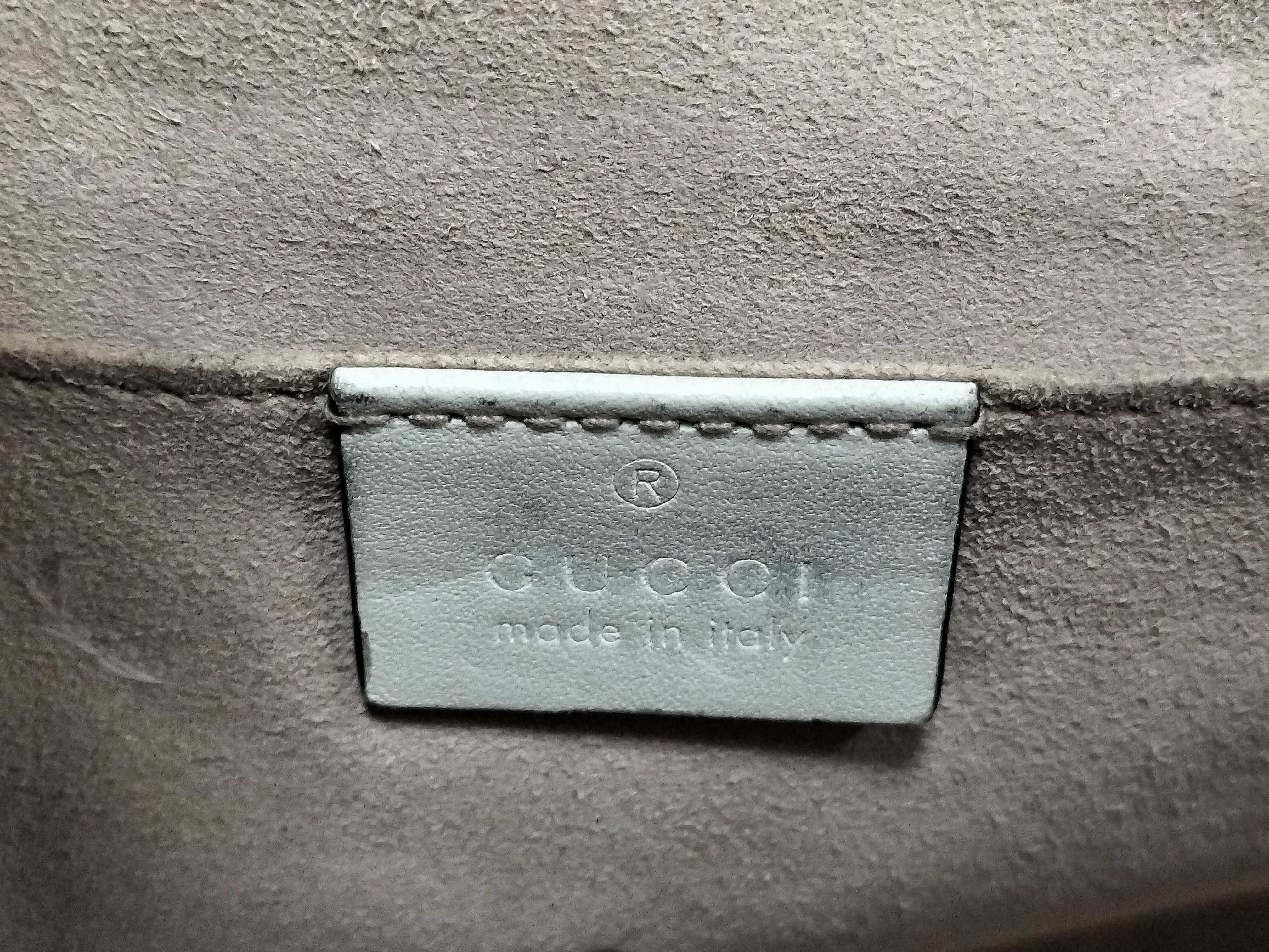 GG Supreme Gucci Beige GG Monogram Padlock Shoulder Bag — view 11