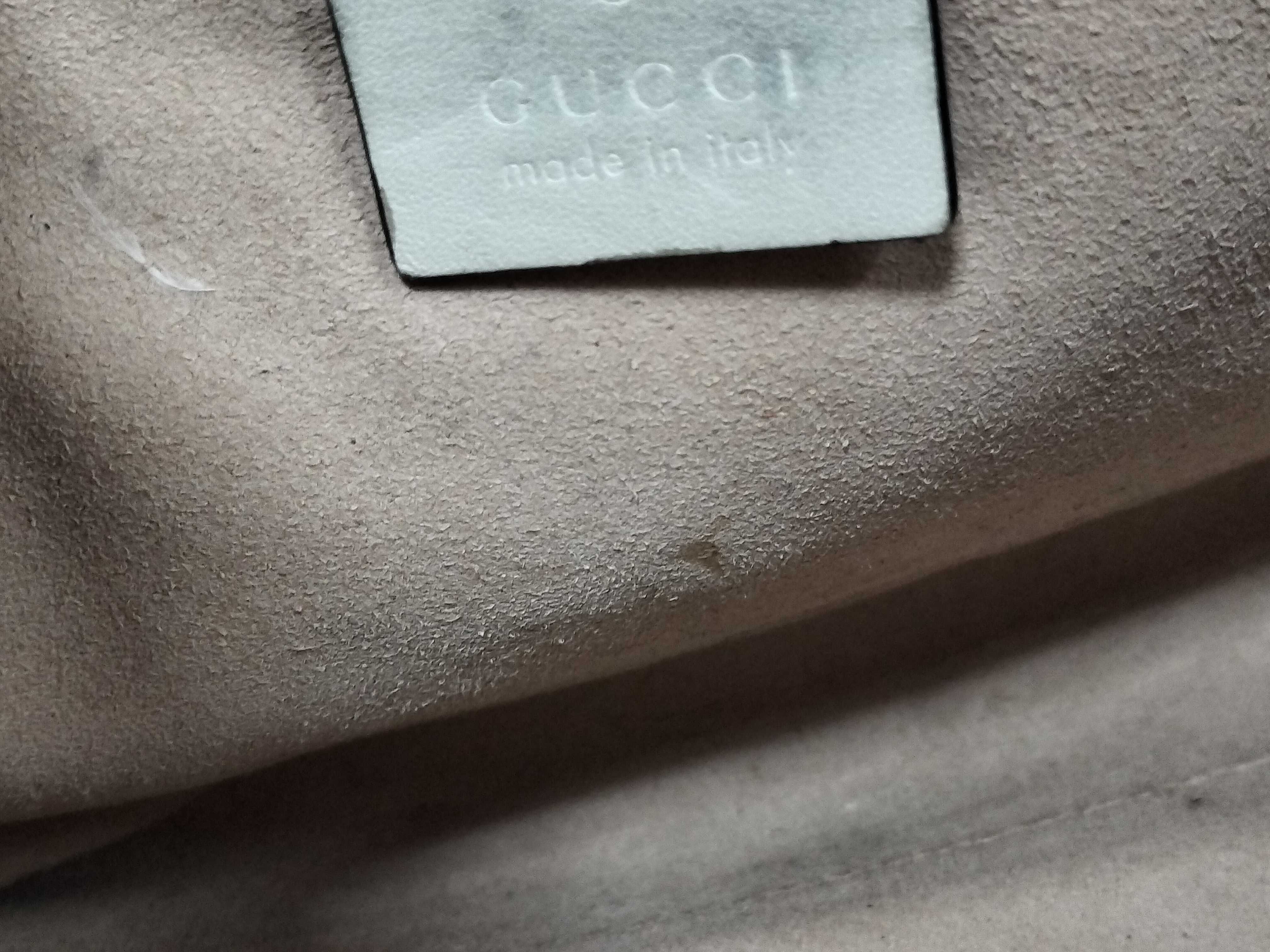 GG Supreme Gucci Beige GG Monogram Padlock Shoulder Bag — view 13