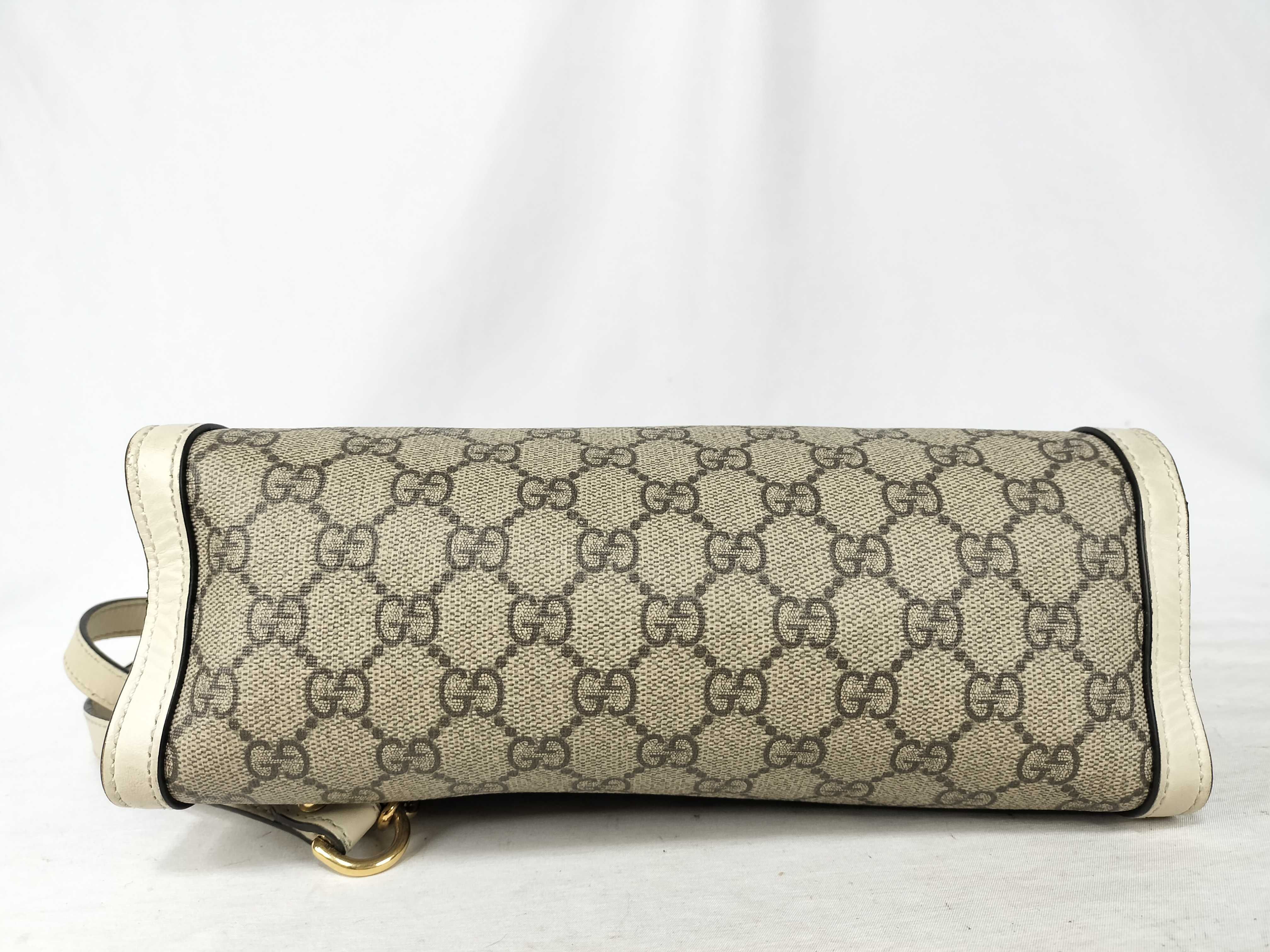 GG Supreme Gucci Beige GG Monogram Padlock Shoulder Bag — view 7