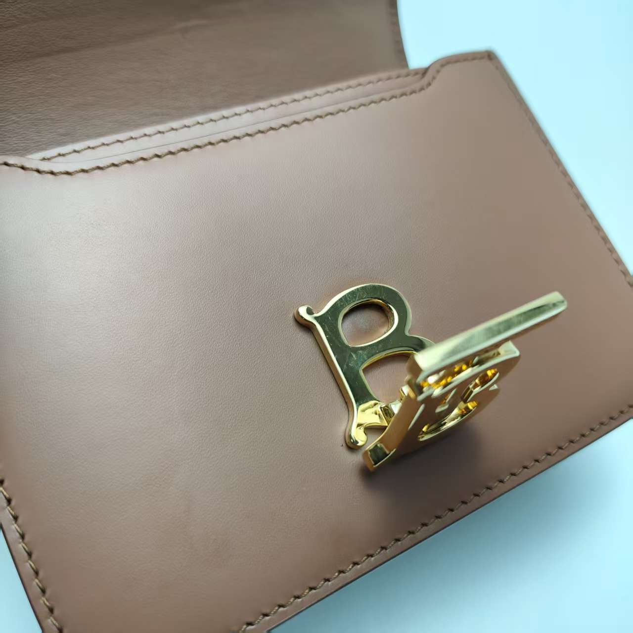 【*Shipped from: China*】BURBERRY Box Leather Shoulder Bag — view 10