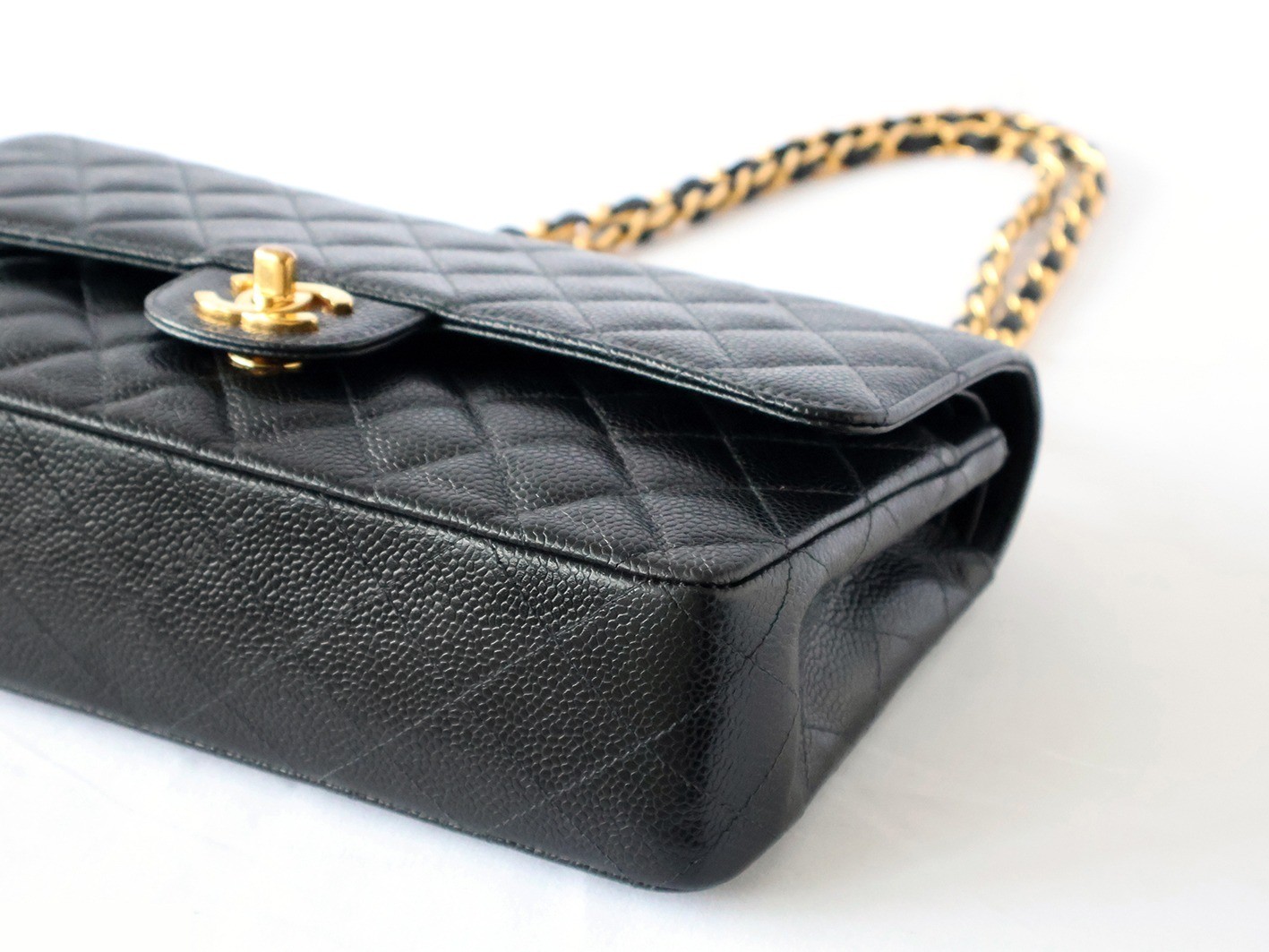 Caviar leather Matelassé 25 Double flap Double chain shoulder bag, black — view 4