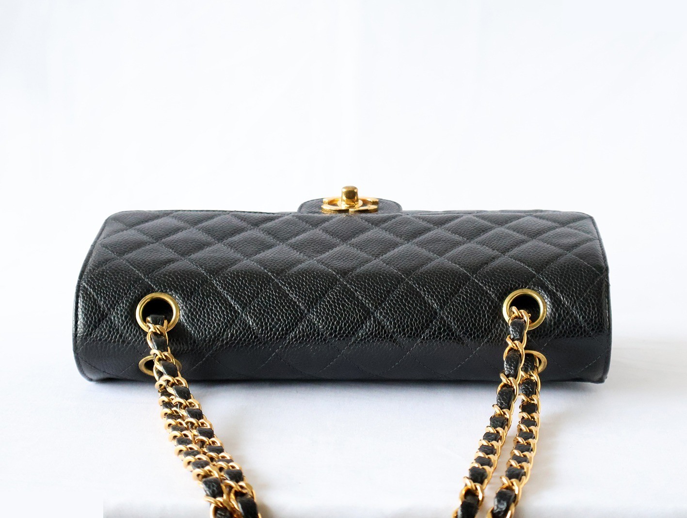 Caviar leather Matelassé 25 Double flap Double chain shoulder bag, black — view 8
