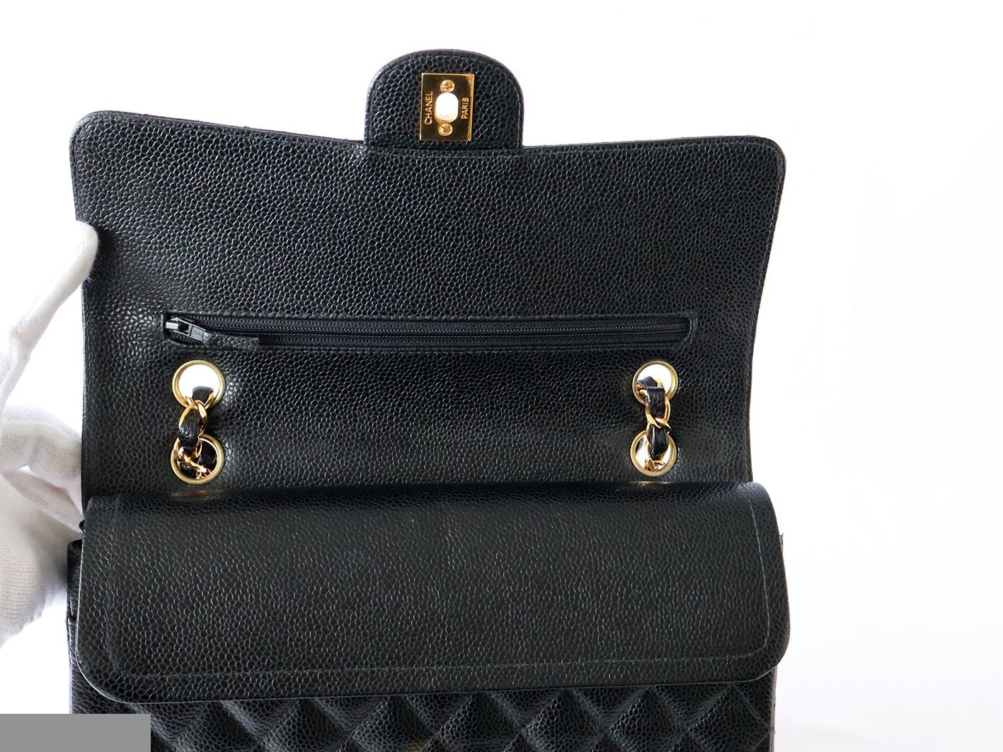 Caviar leather Matelassé 25 Double flap Double chain shoulder bag, black — view 10