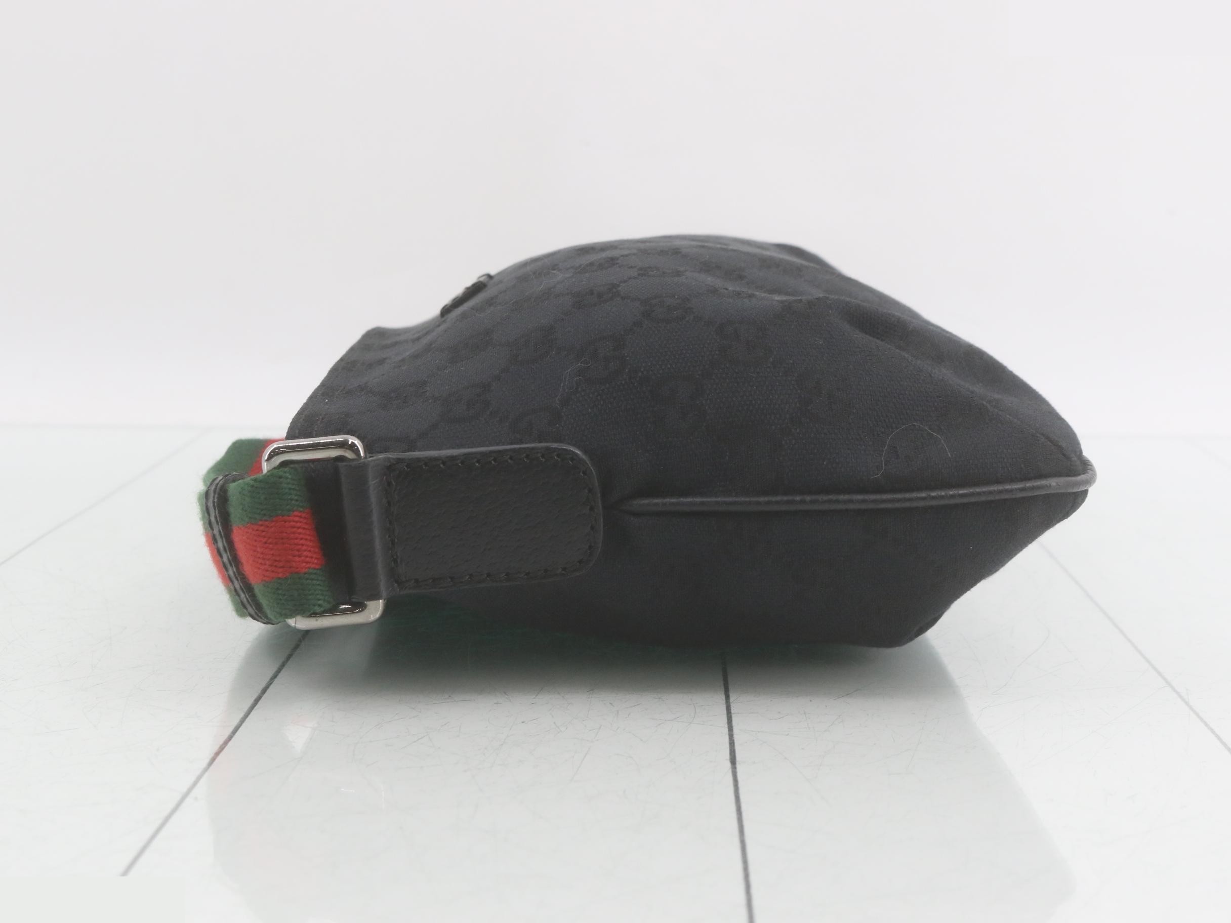 GG Canvas (Bag) - Shoulder Bag — view 4
