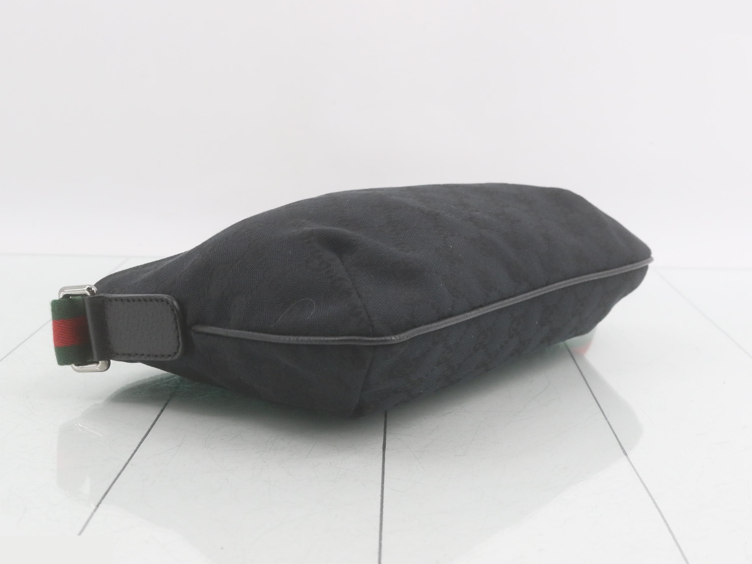 GG Canvas (Bag) - Shoulder Bag — view 5