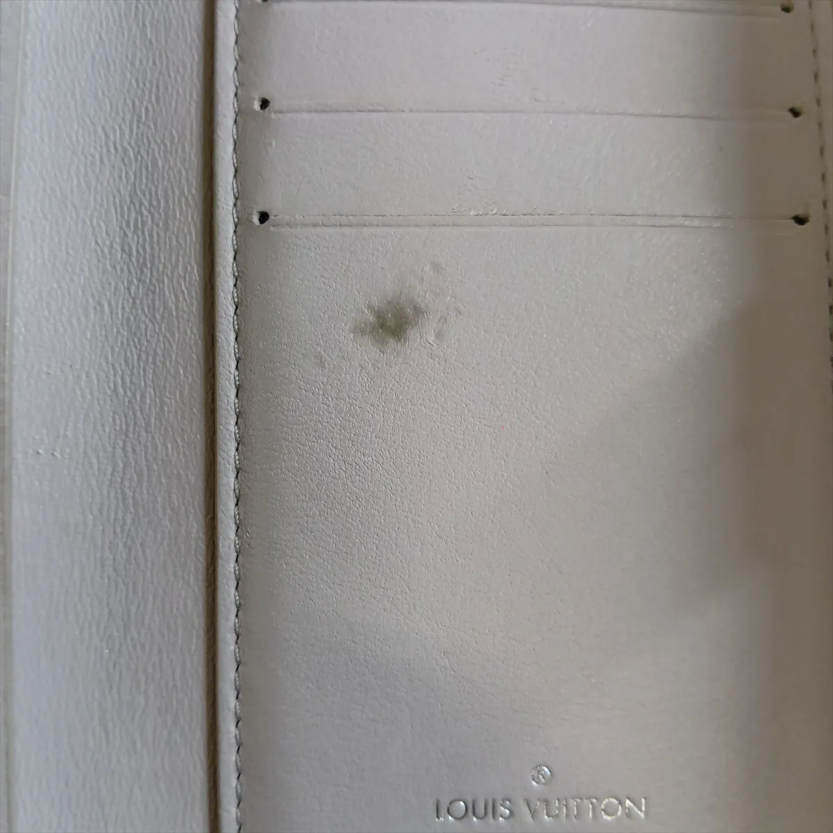 Taurillon Portefeuille Capucines Compact M63221 MI3118 Pink Wallet — view 12