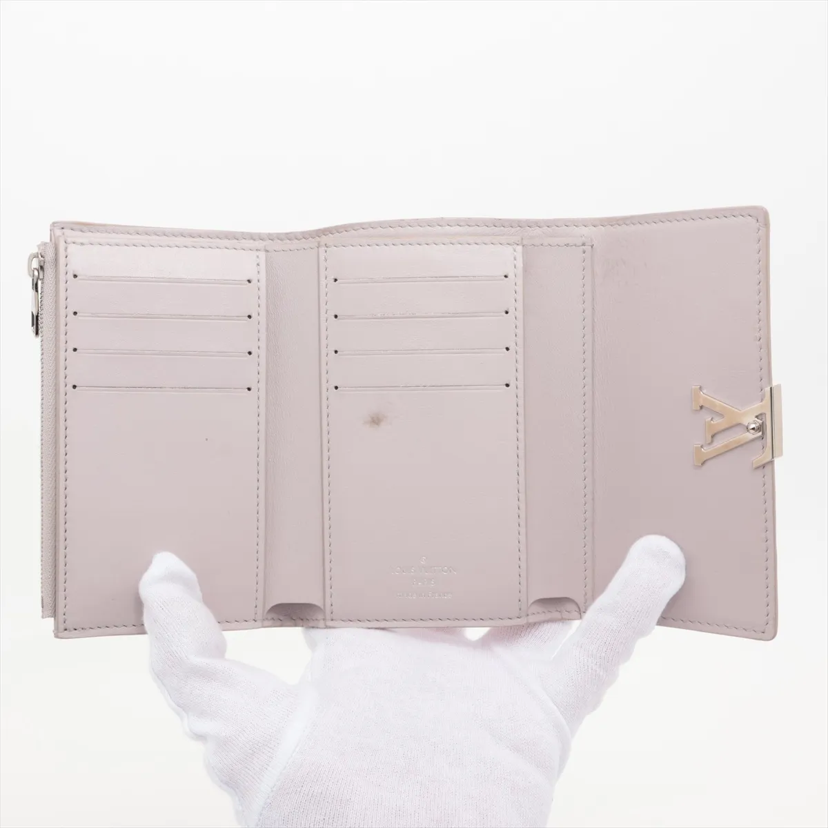 Taurillon Portefeuille Capucines Compact M63221 MI3118 Pink Wallet — view 4