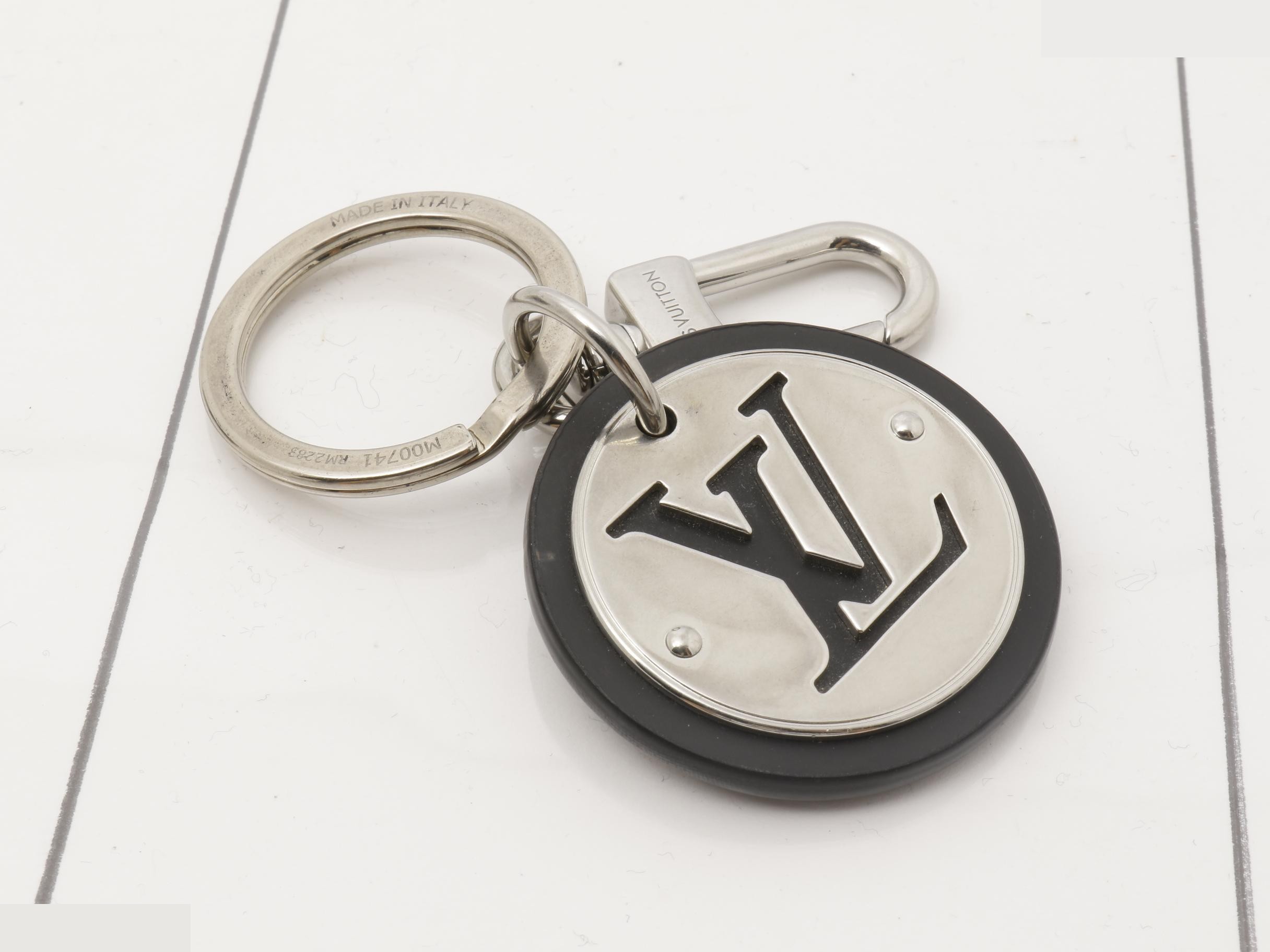 LV Circle Keychain - Black — view 2