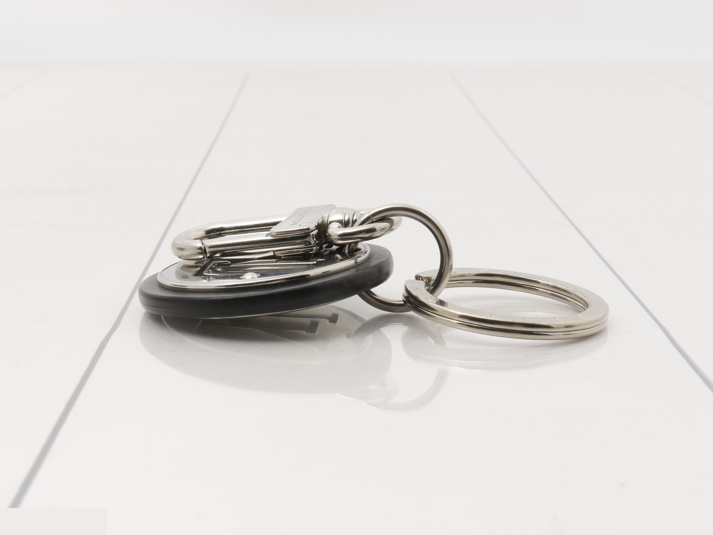 LV Circle Keychain - Black — view 3