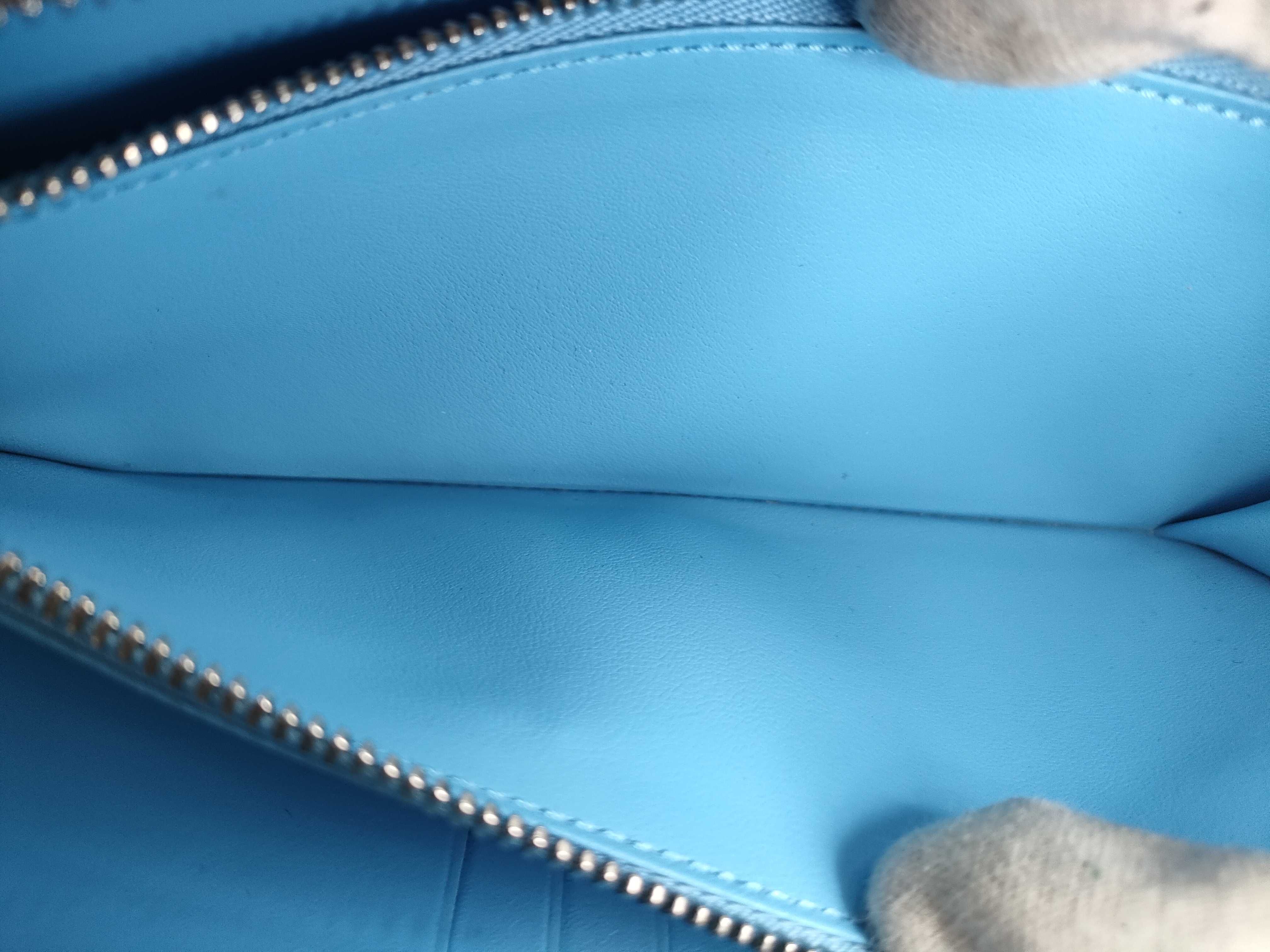 M81573 Climbing Zippy Wallet — view 12