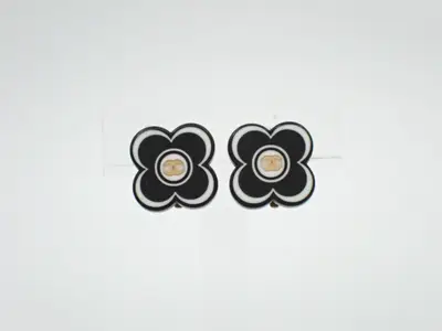 Vintage Classic (Precious Metal) Earrings