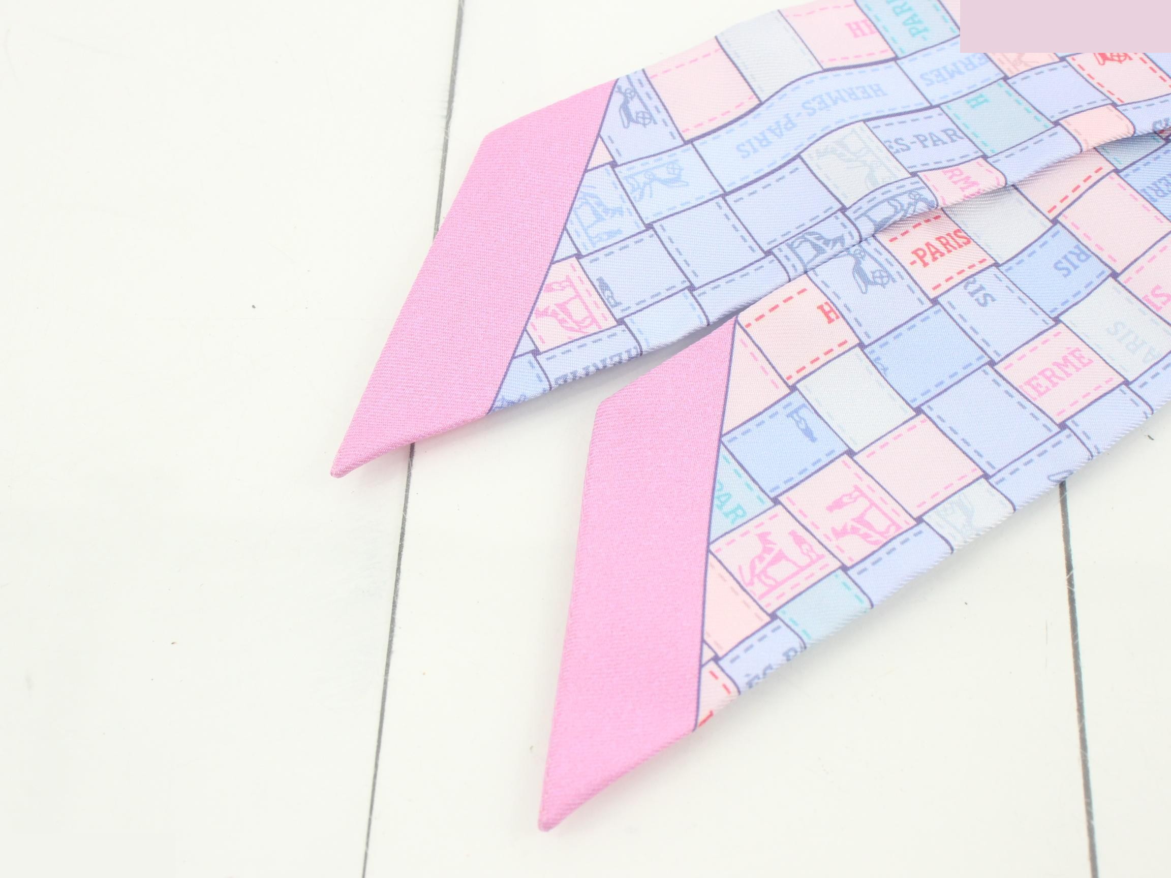 Twilly scarf, Bolduc check pattern, unused, with tags and box. — view 3