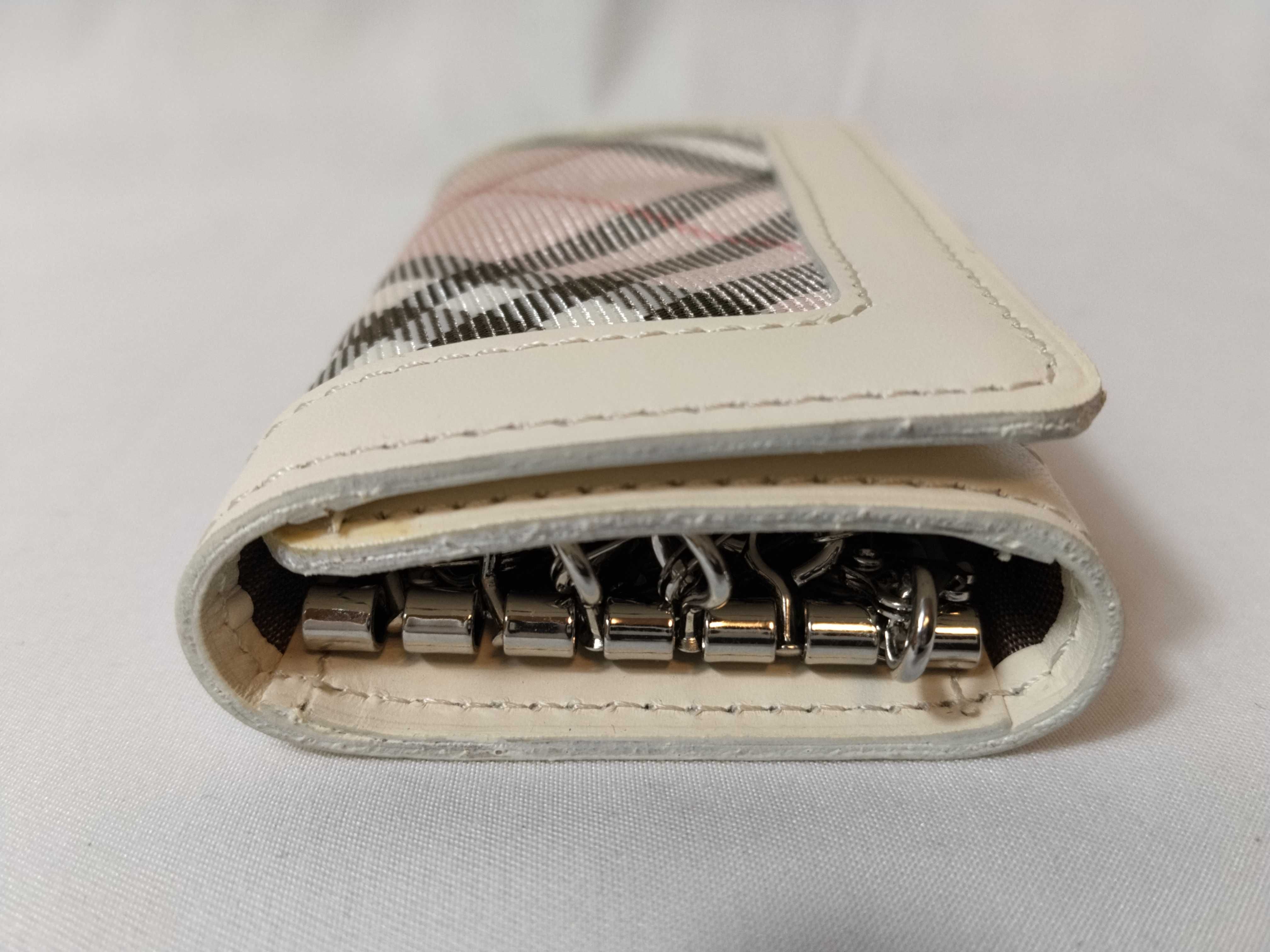 Blue Label Key Cases & Keychains — view 6