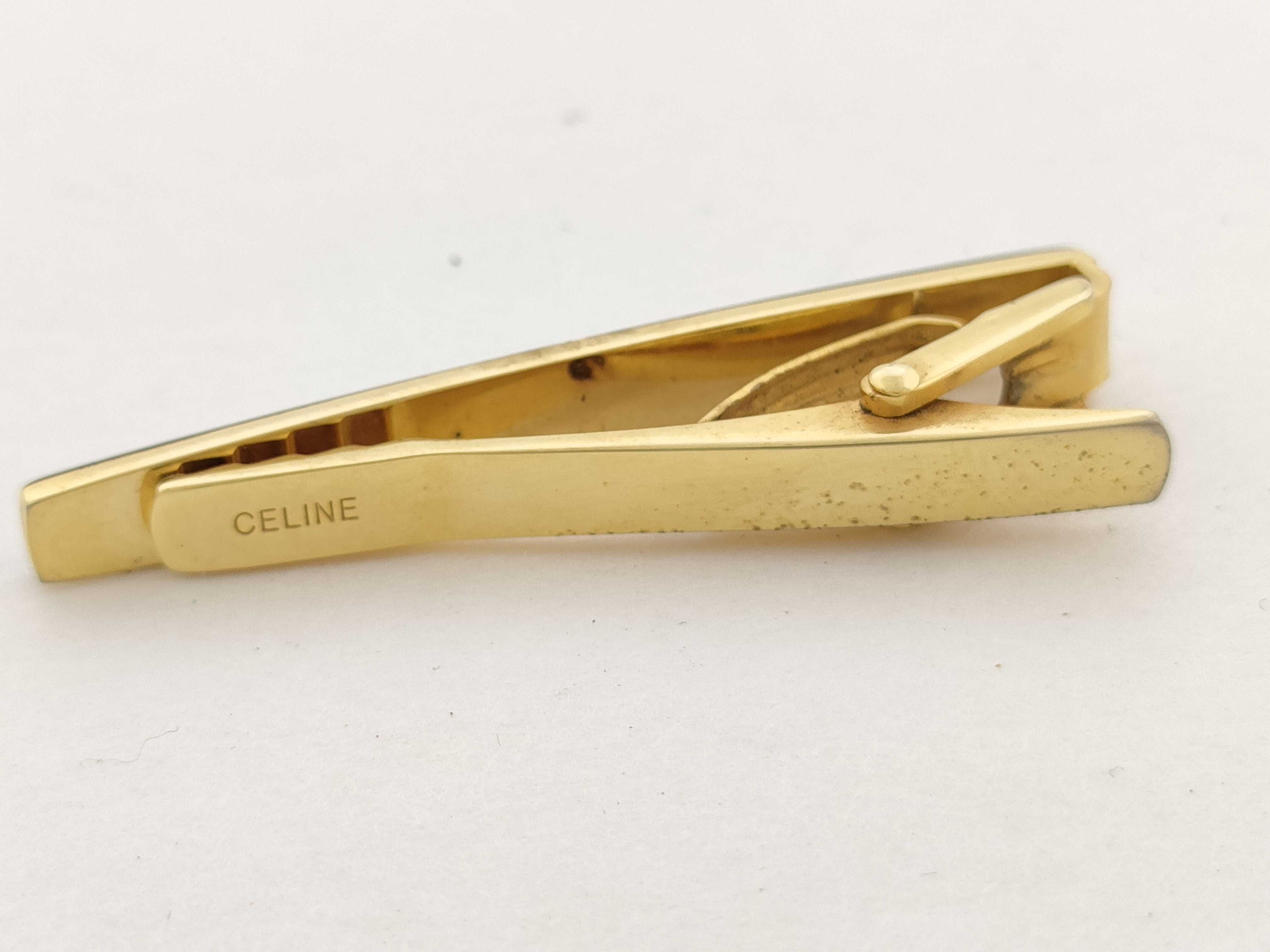 tie clip, two-tone, with box. (Includes tie clip and cufflinks.) — view 3