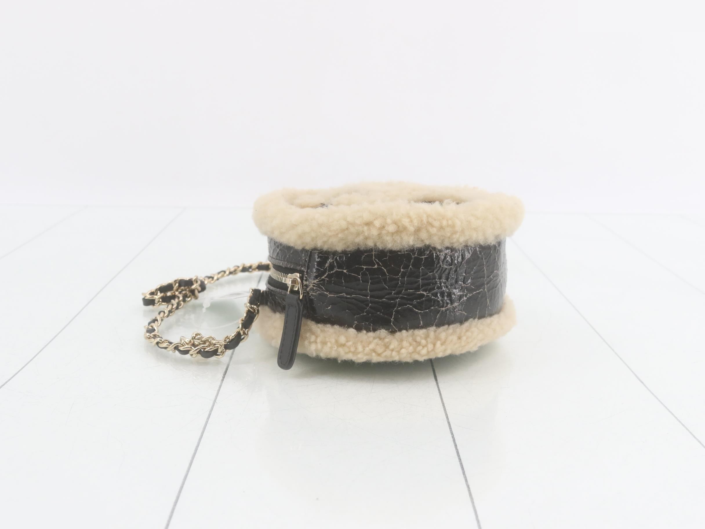 Coco Mark Leather x Boa Chain Shoulder Bag — view 5