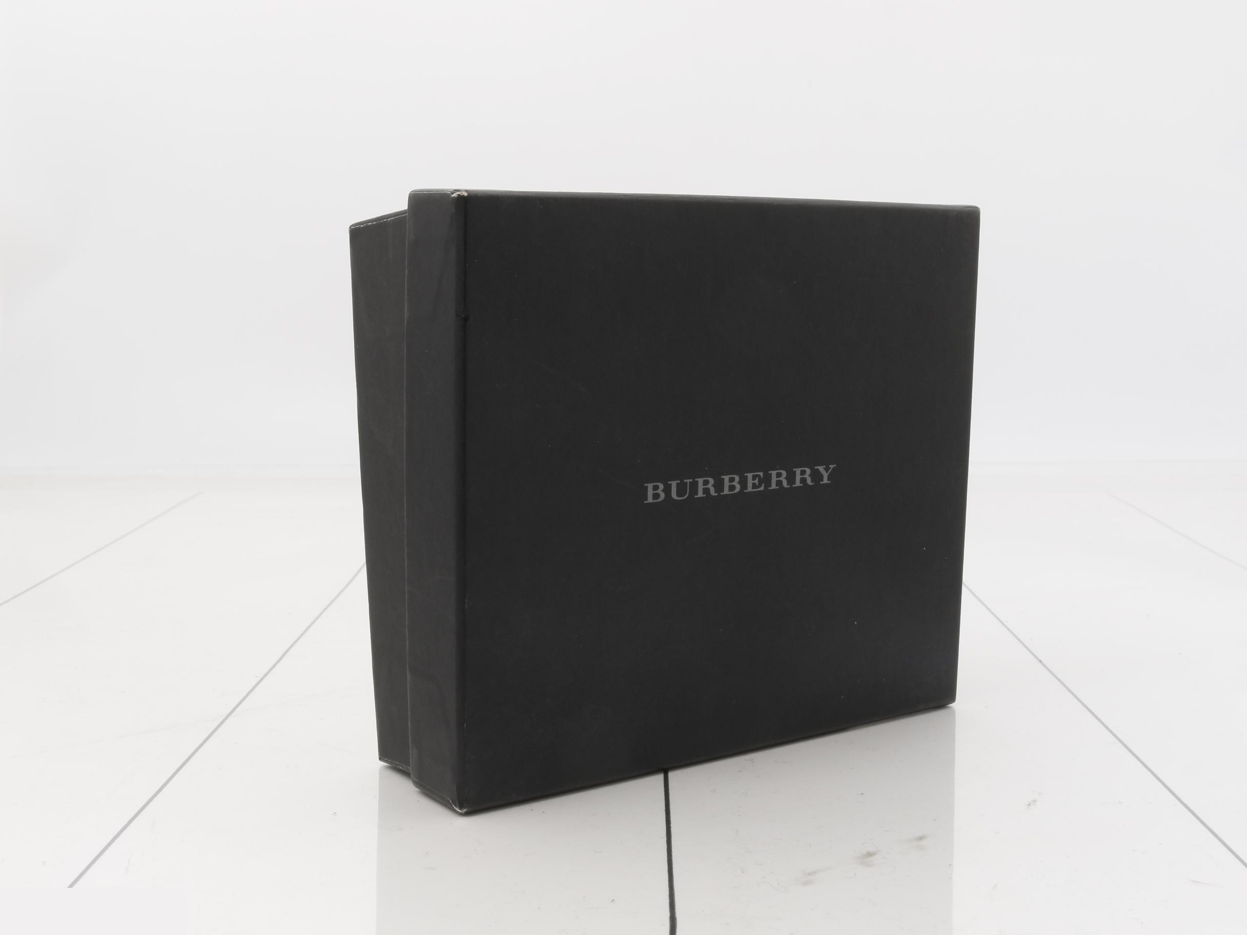 Other lines: Bags and Wallets — view 5