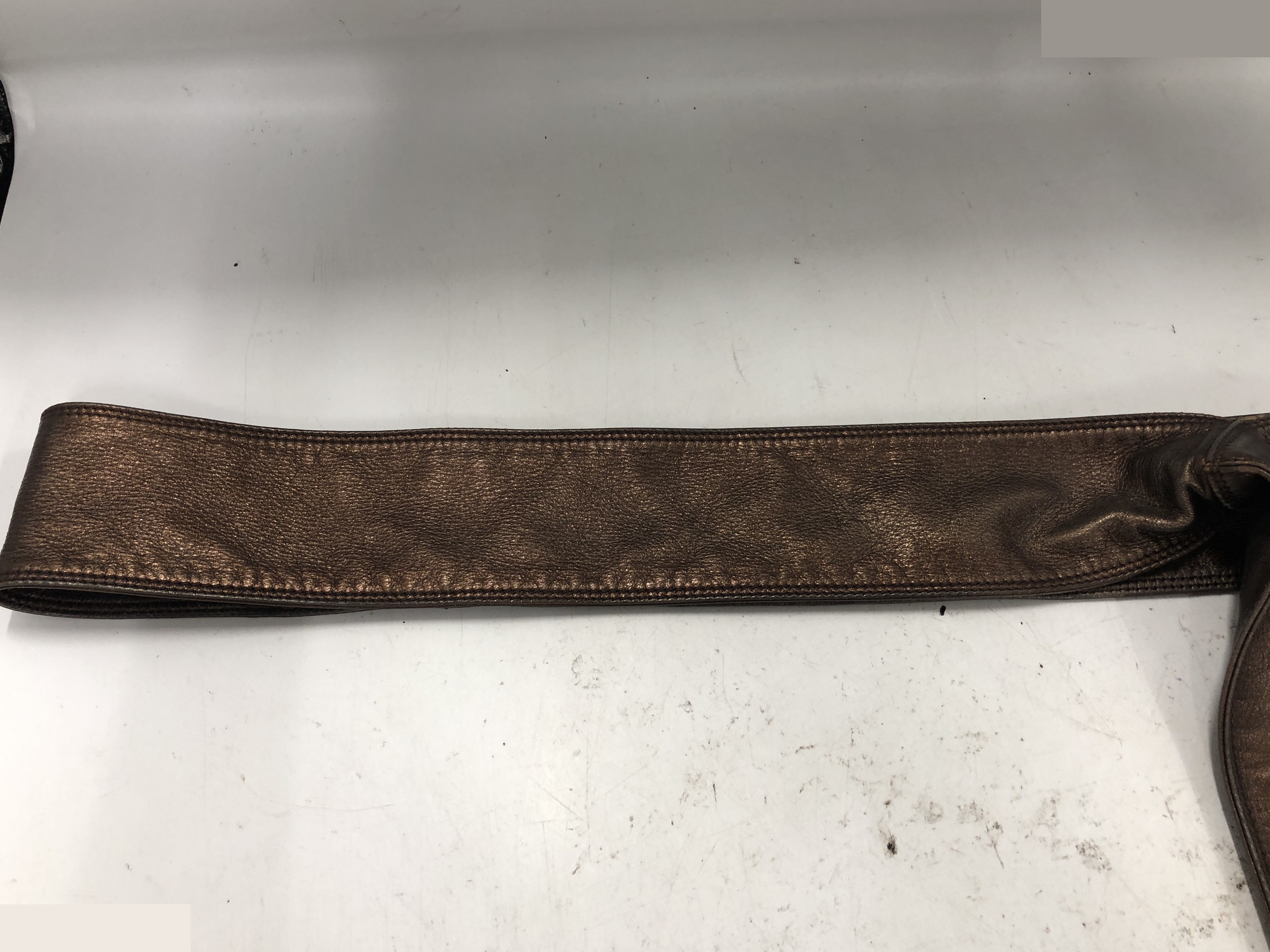 logo shoulder bag, leather, brown — view 3