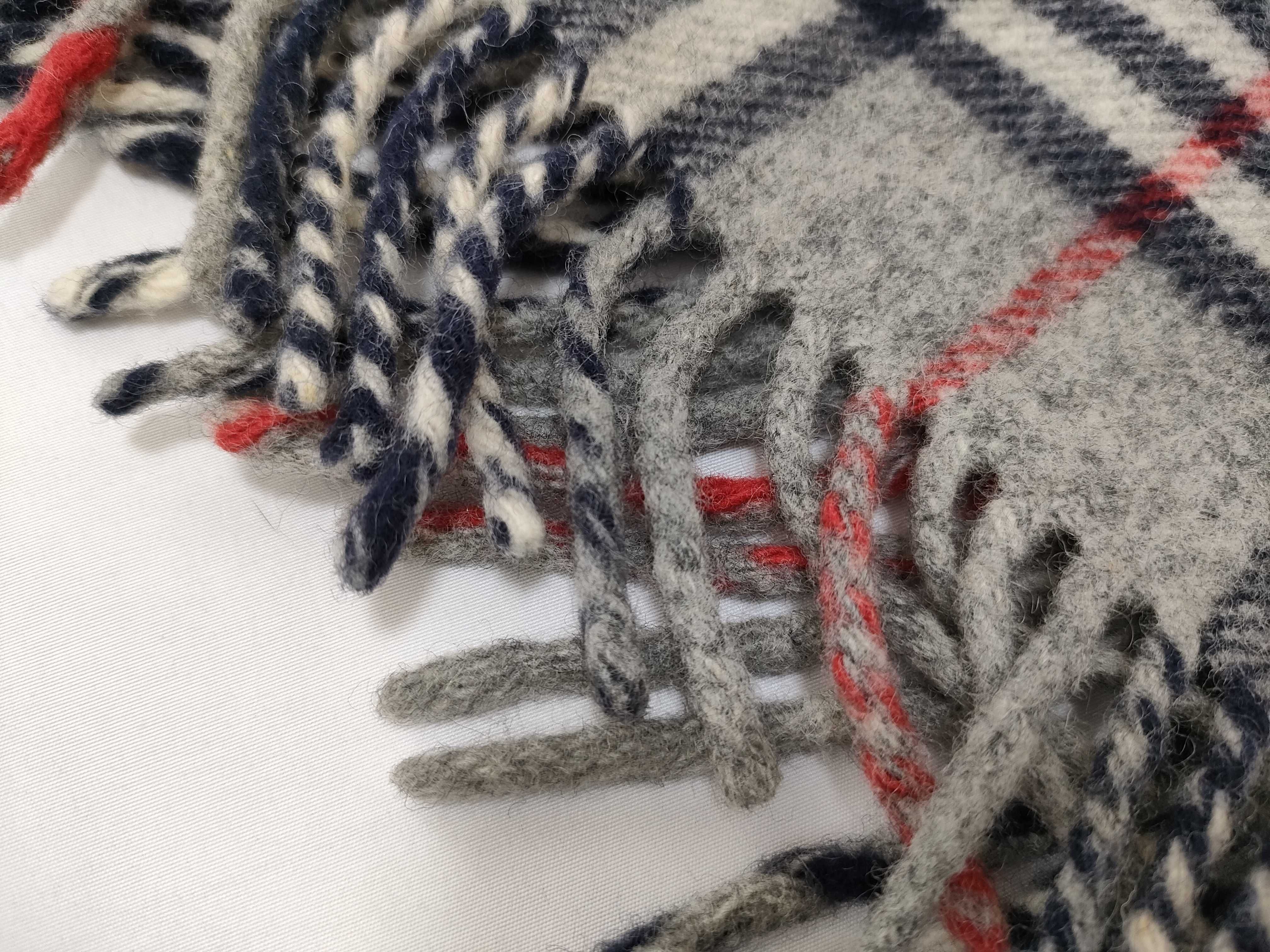 Scarf and other accessories — view 9