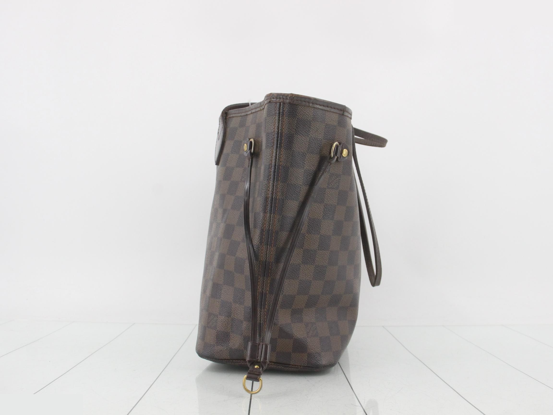 Damier Neverfull MM Tote Bag — view 3