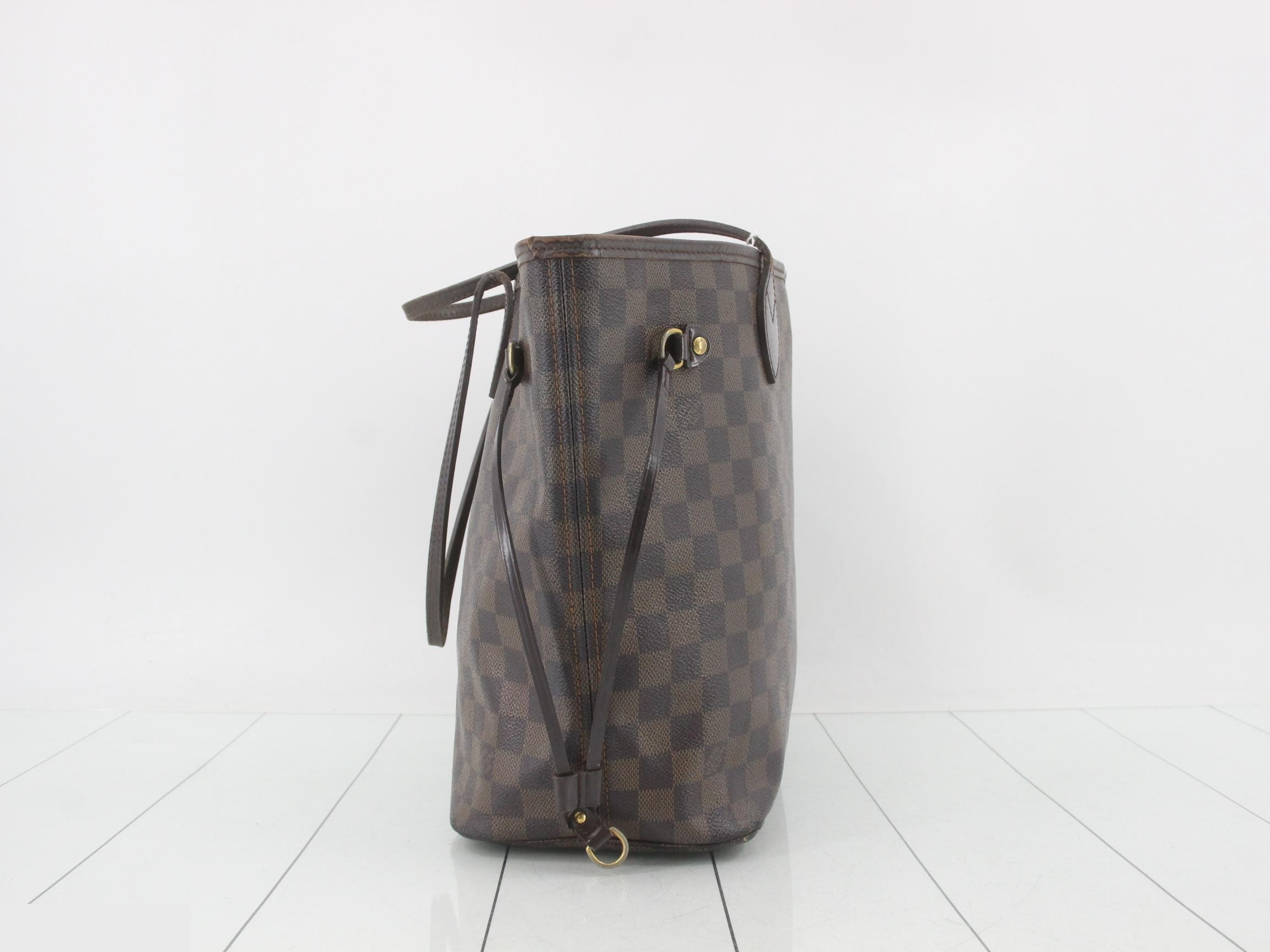 Damier Neverfull MM Tote Bag — view 4