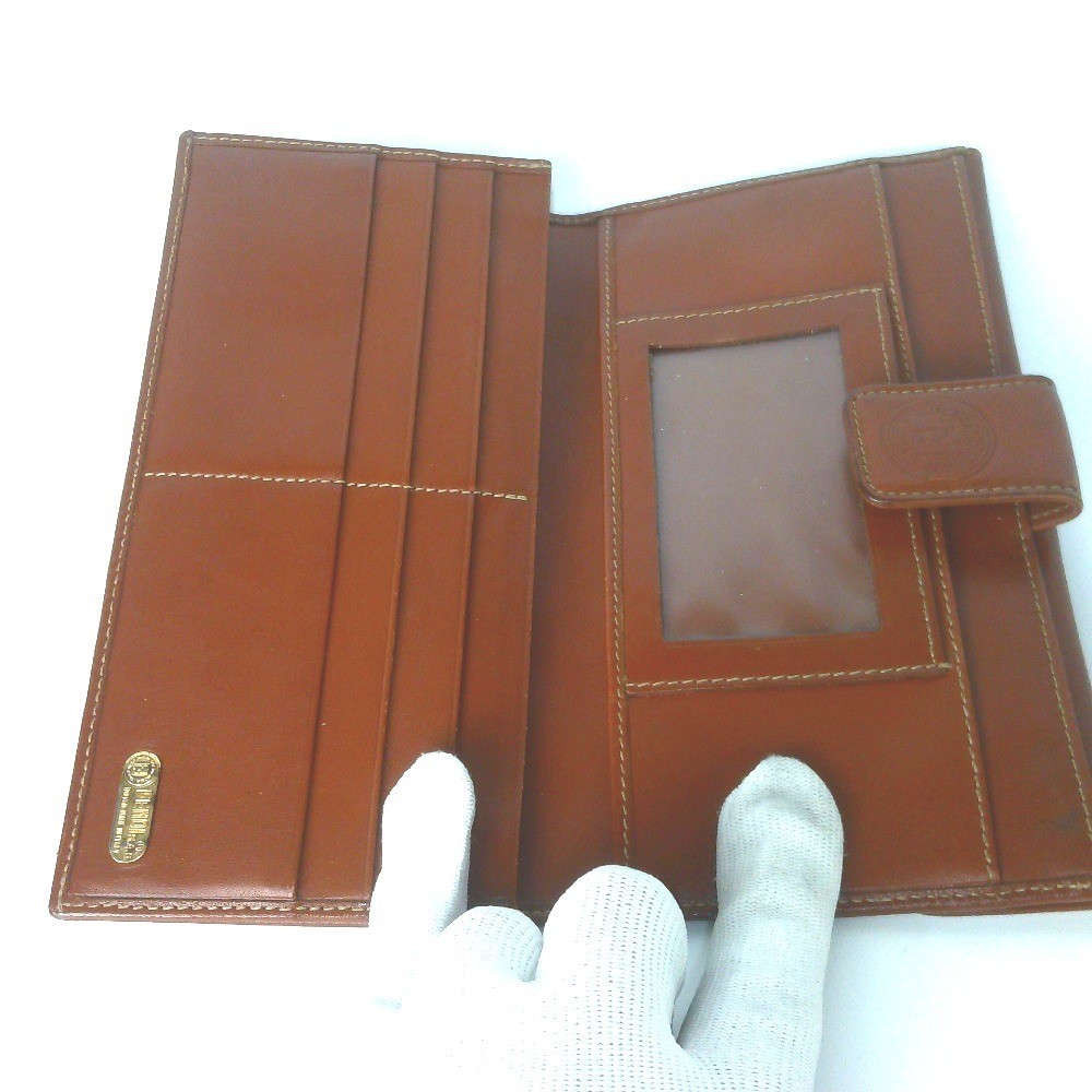 Other lines: Bags and Wallets — view 6