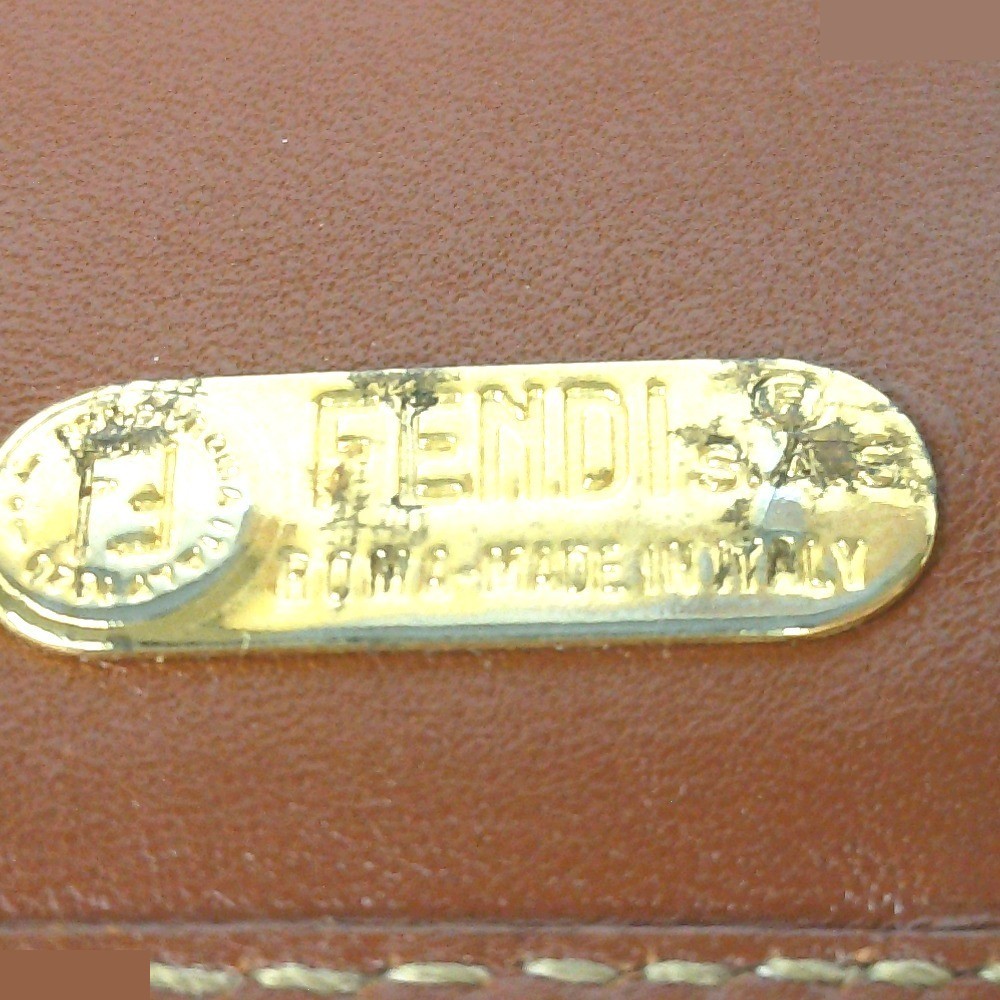 Other lines: Bags and Wallets — view 9