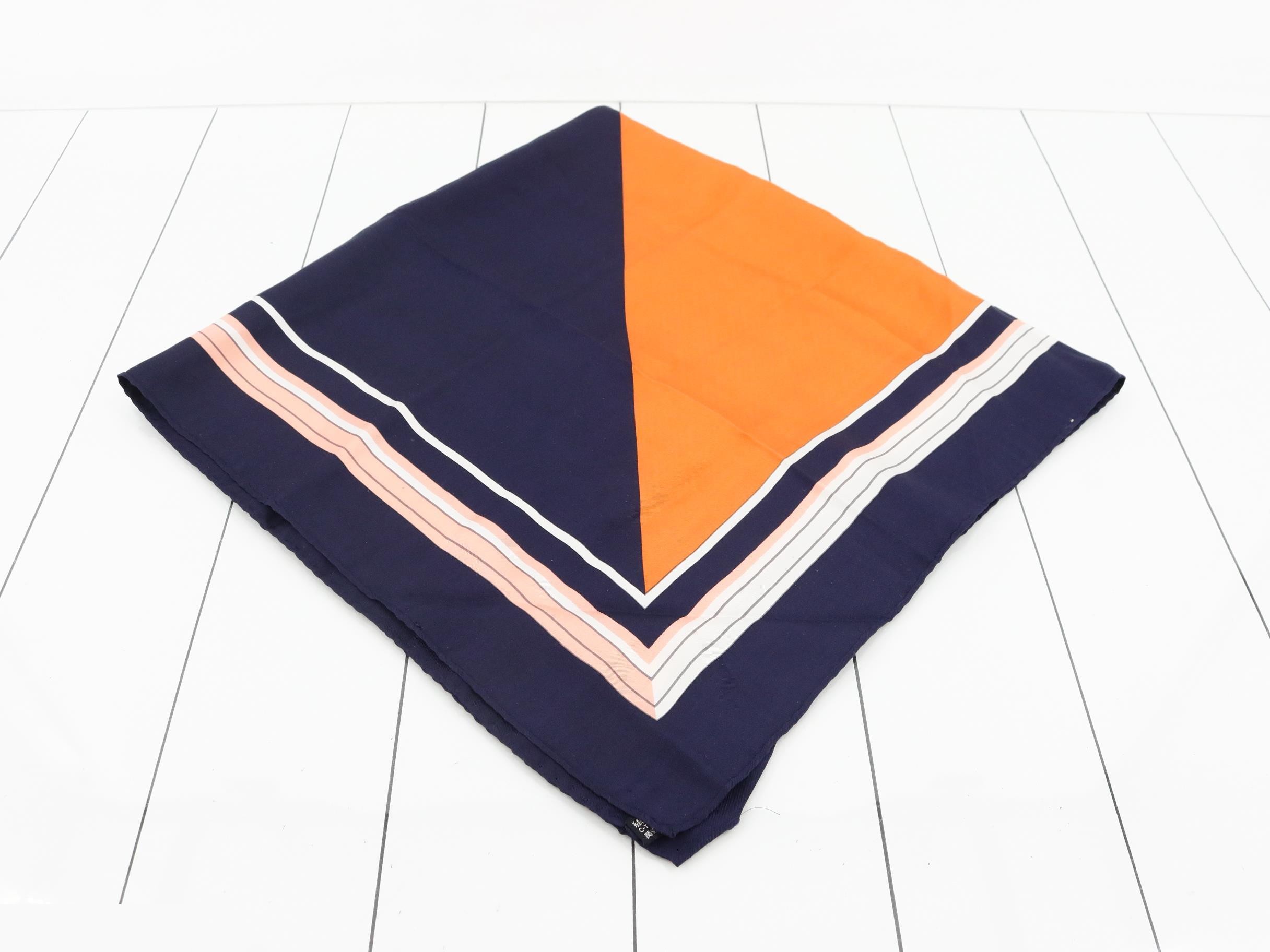 Other lines: Small items, accessories, scarves — view 2