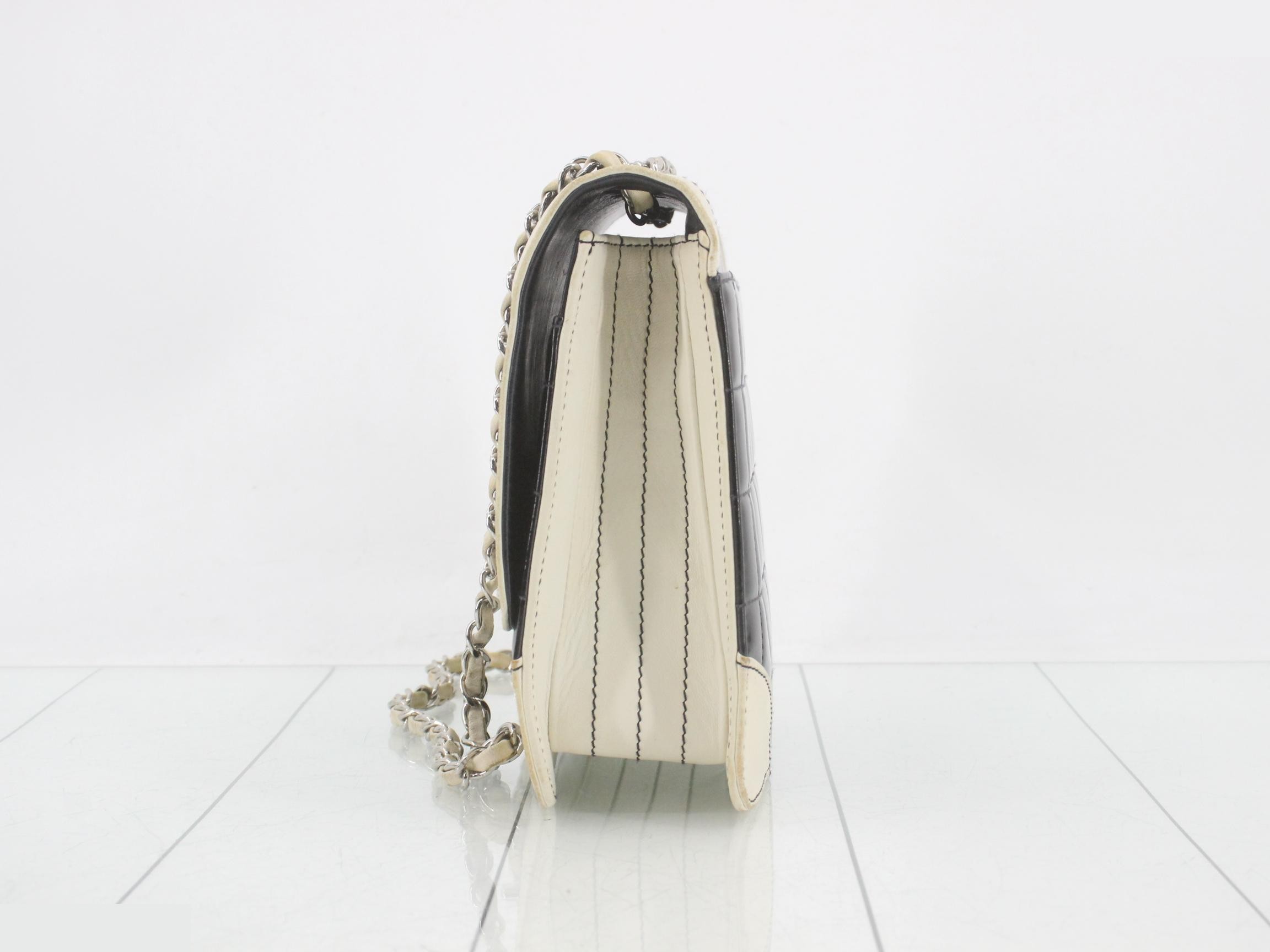 Chocolate bar chain shoulder bag, black x white — view 3