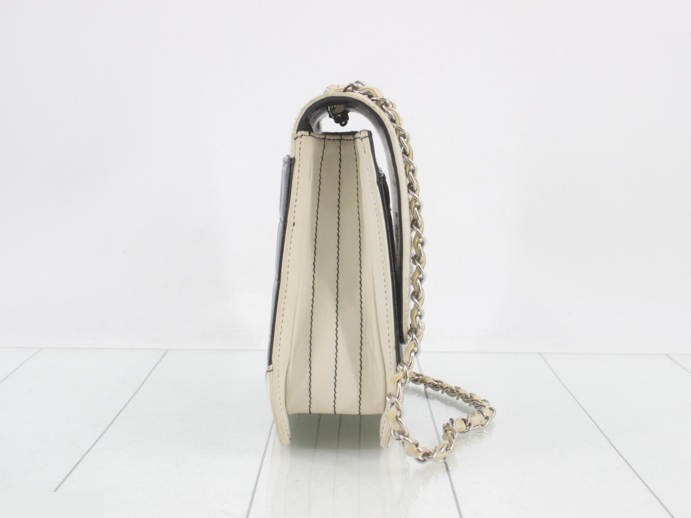 Chocolate bar chain shoulder bag, black x white — view 4
