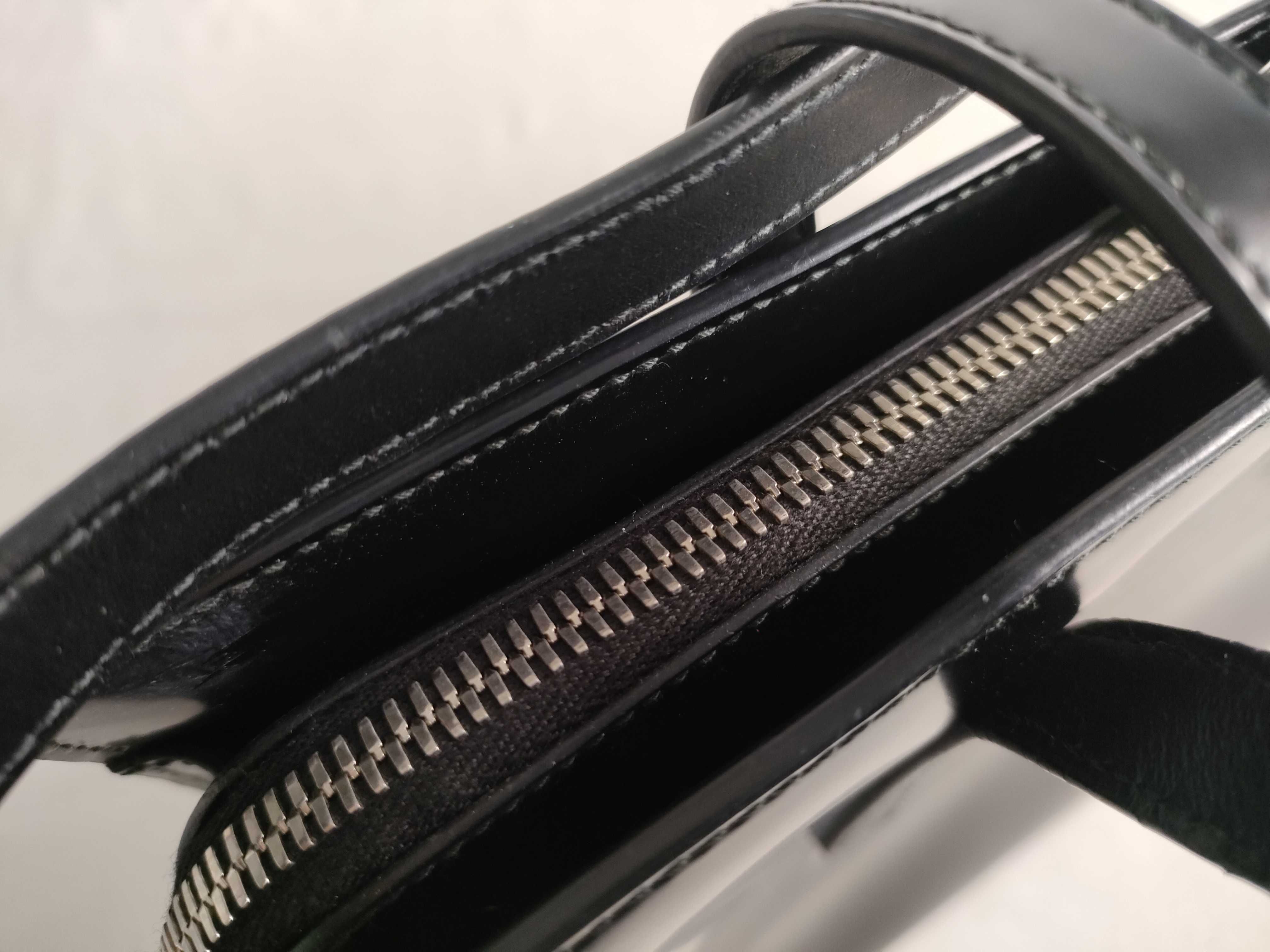 TH-1BA350 Logo Calfskin Leather Black Tote Bag — view 8