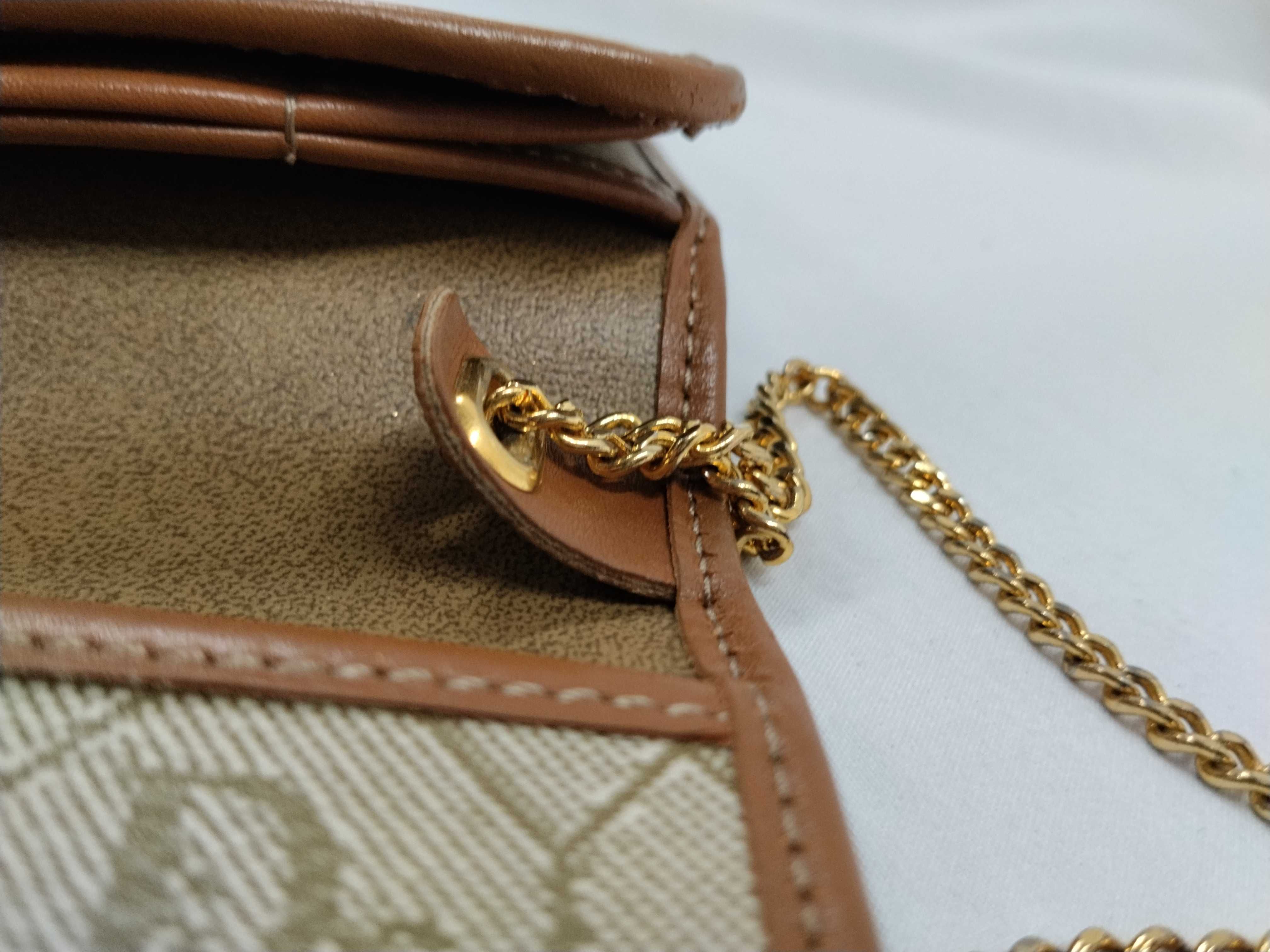Trotter Chain Shoulder Push-Lock CD Hardware Clutch Bag — view 8