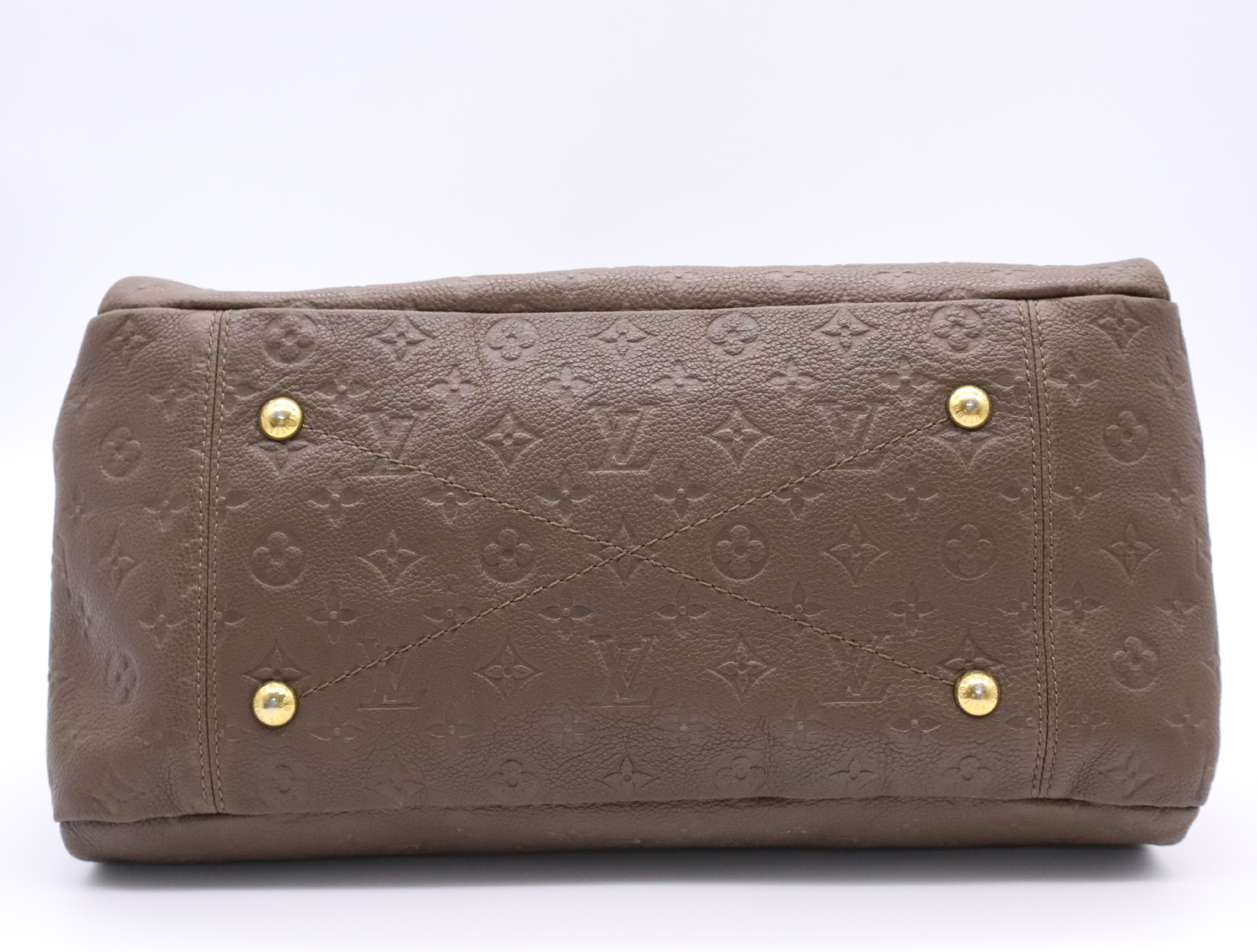 M93447 Empreinte Artsy MM Ombre Charm Shoulder Bag — view 4