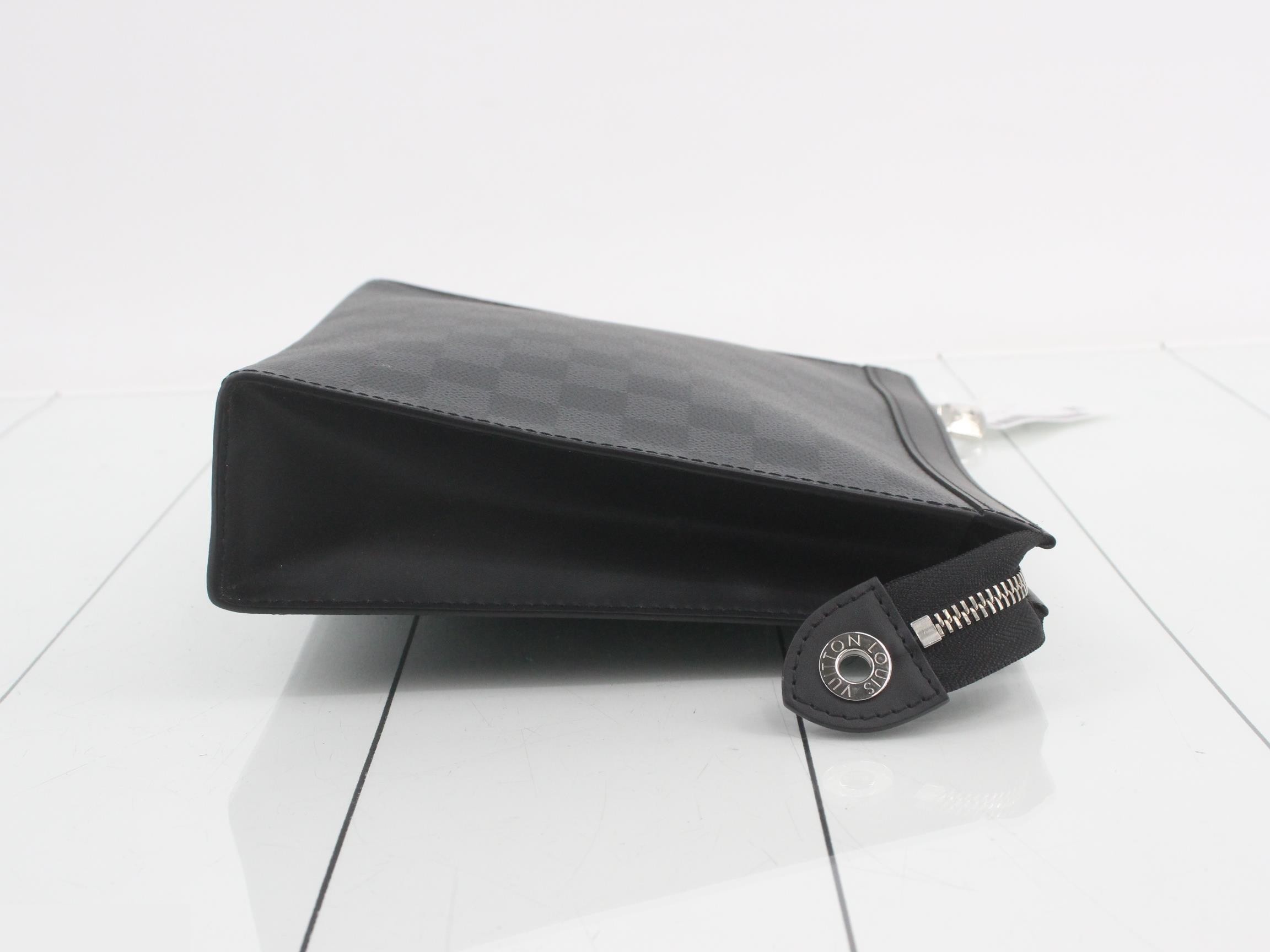 Damier Graphite Pochette Voyage MM Second Bag — view 3