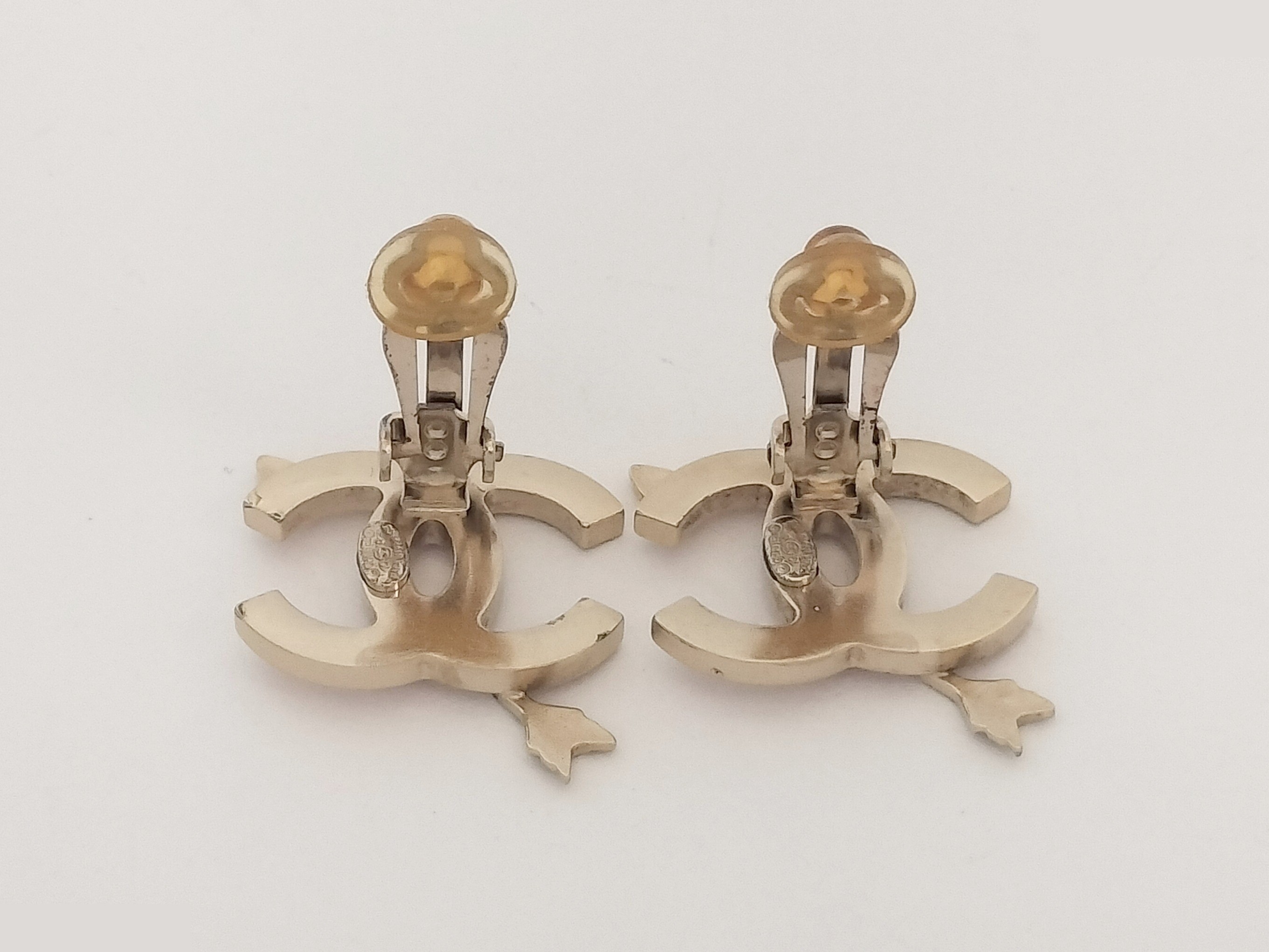 Coco Arrow Pink Gold Earrings — view 3
