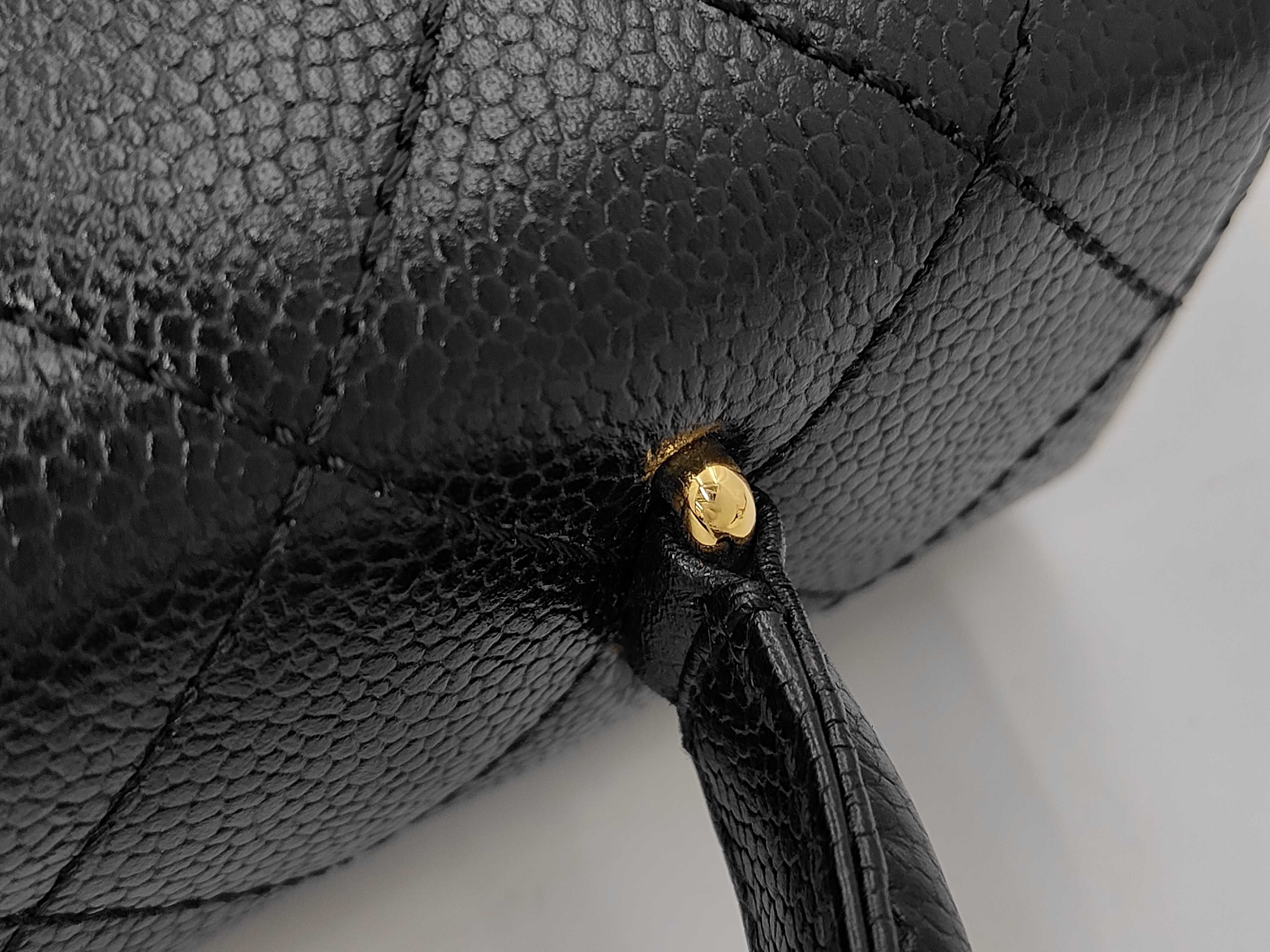 Caviar Skin Coco Handle Handbag (with warranty) — view 7