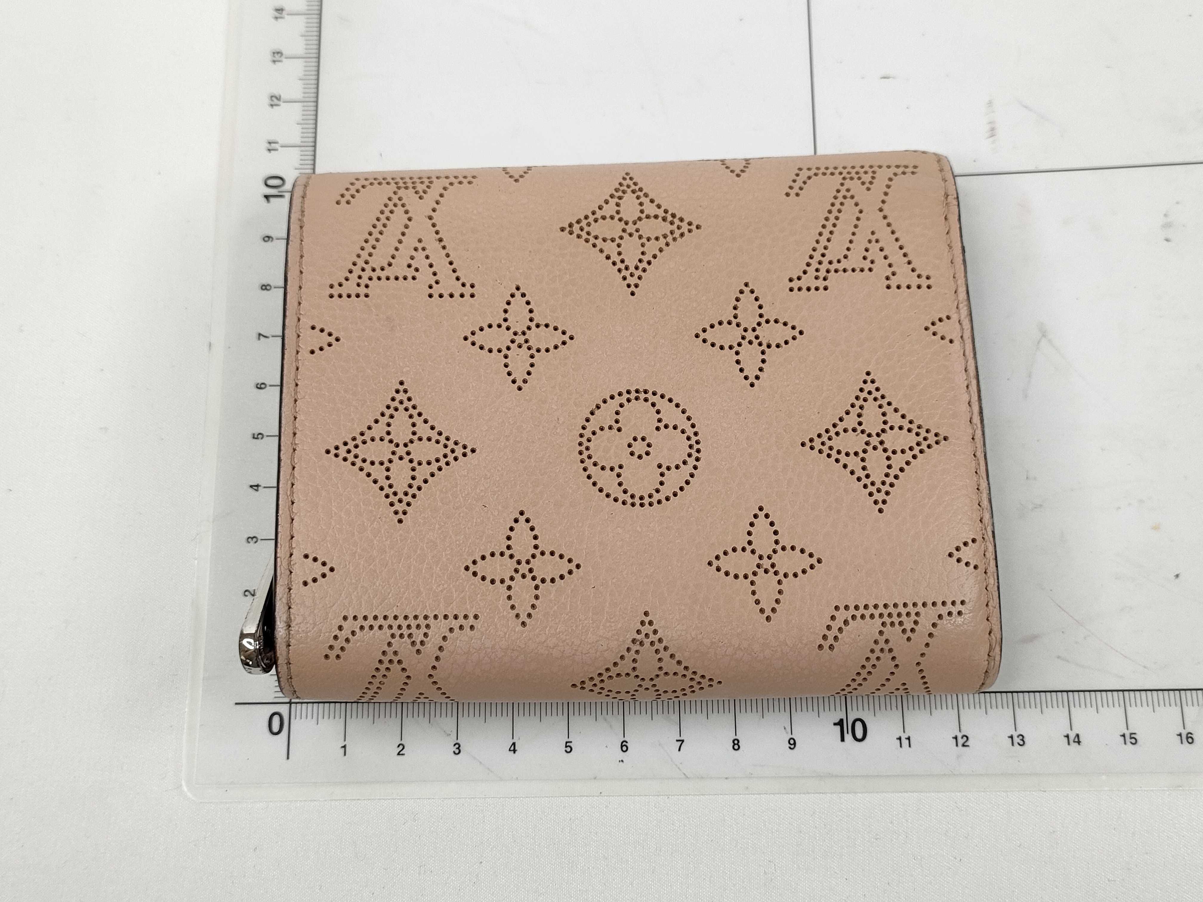 Mahina Vuitton Iris Compact Magnolia M62541 TN4159 Wallet — view 2