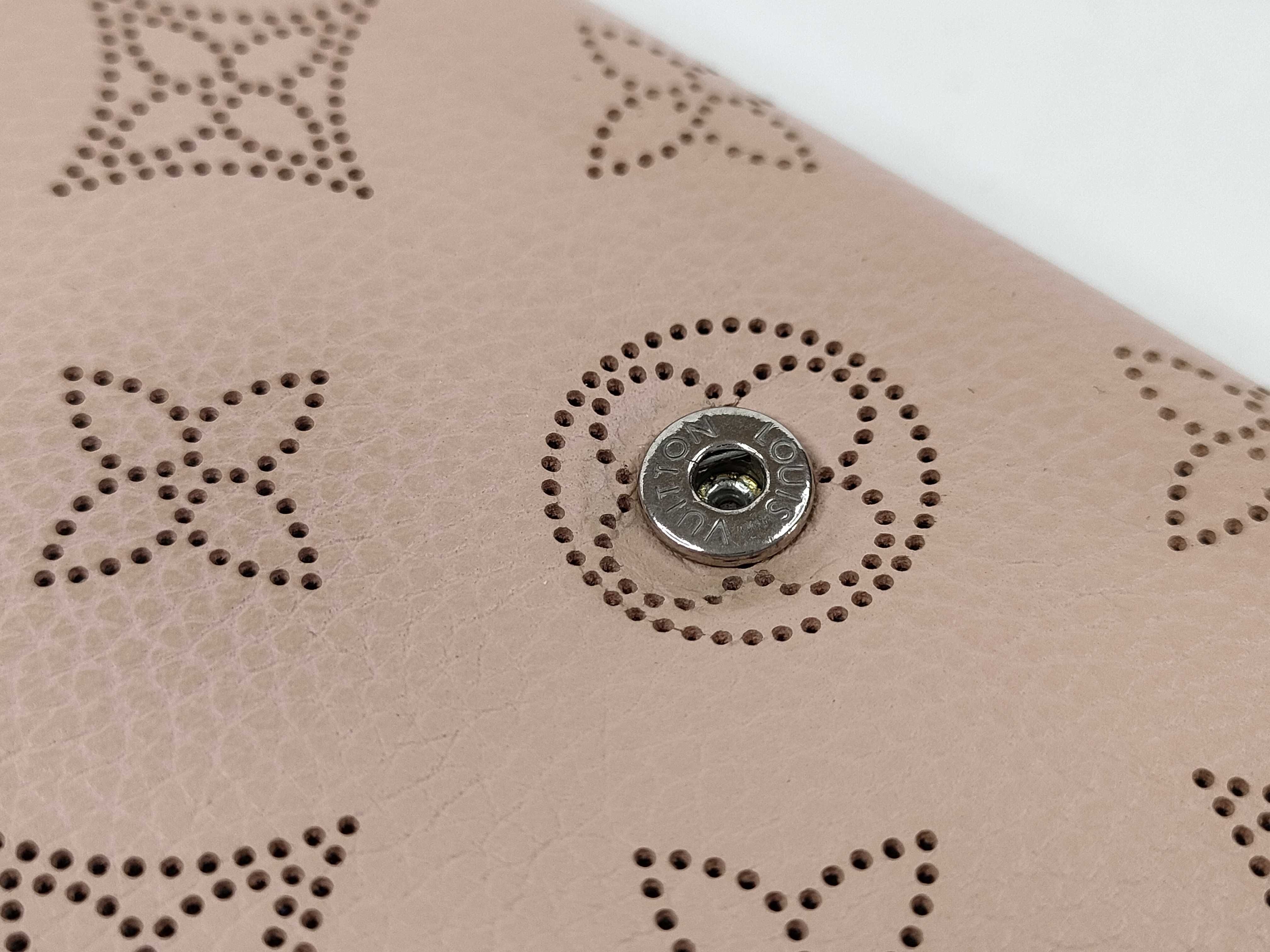 Mahina Vuitton Iris Compact Magnolia M62541 TN4159 Wallet — view 13