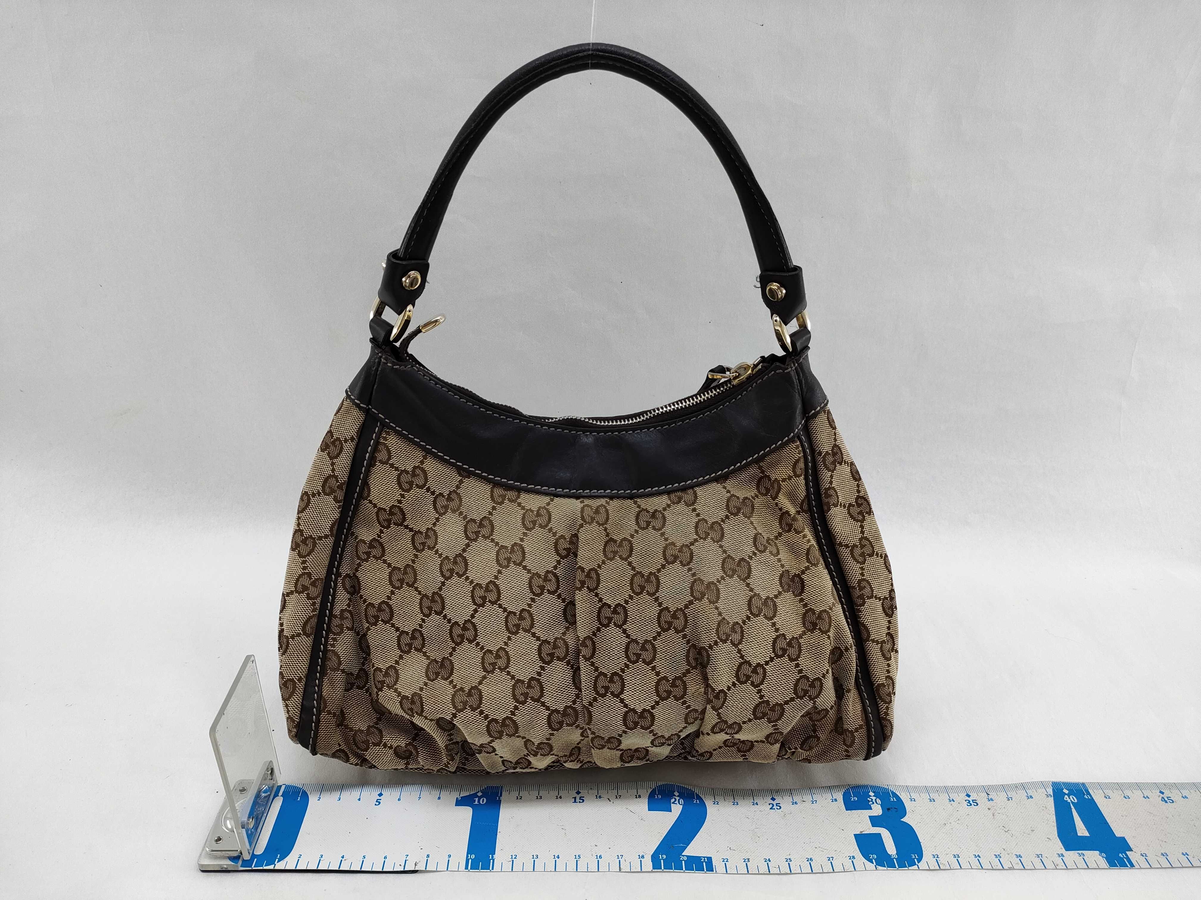 GG Canvas Gucci Abbey Shoulder Bag GG Canvas Shoulder Bag — view 2