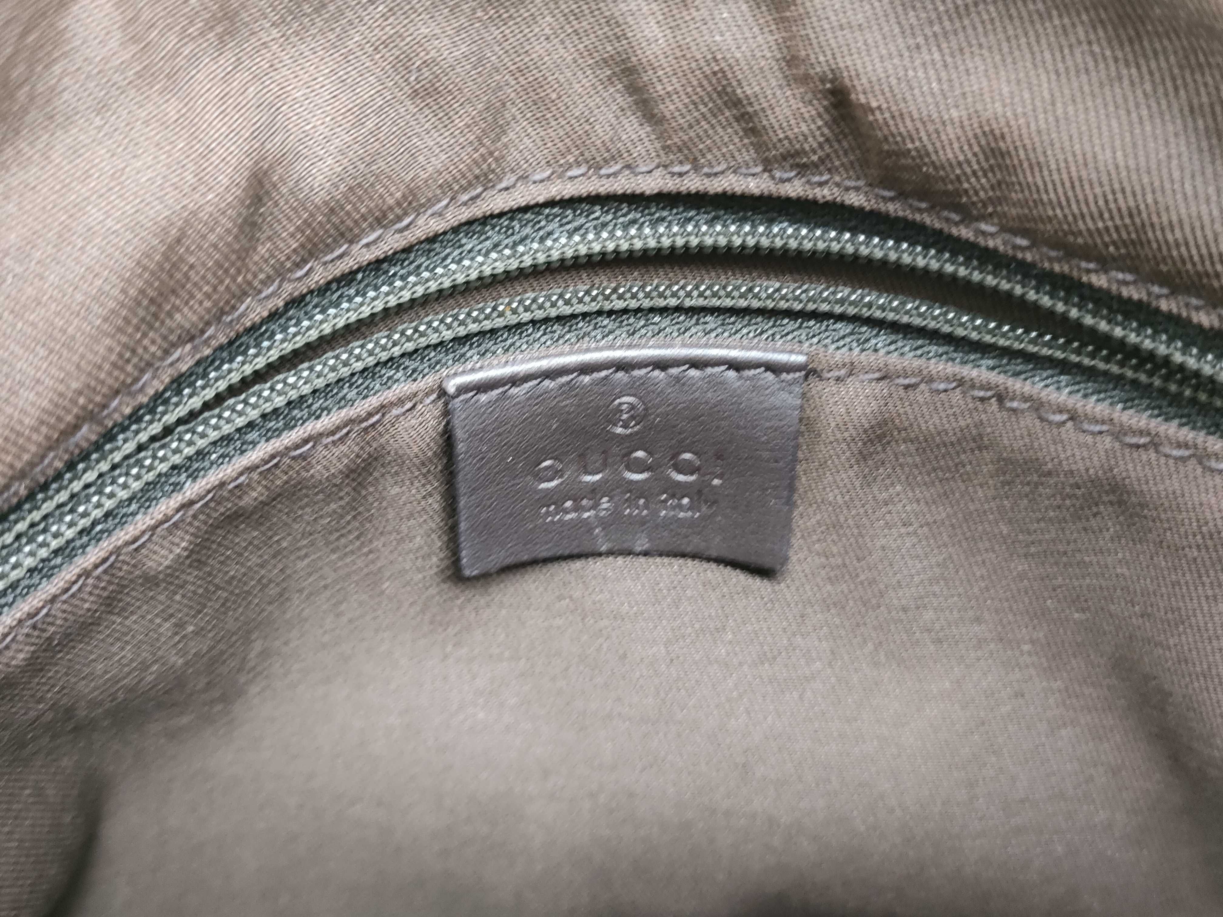 GG Canvas Gucci Abbey Shoulder Bag GG Canvas Shoulder Bag — view 12