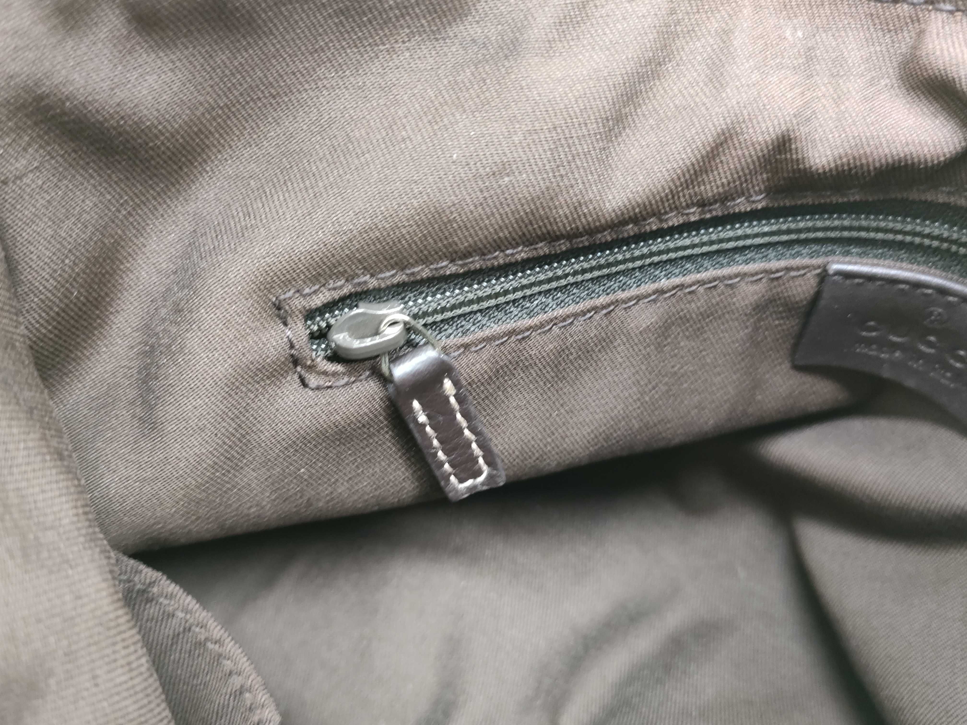 GG Canvas Gucci Abbey Shoulder Bag GG Canvas Shoulder Bag — view 13