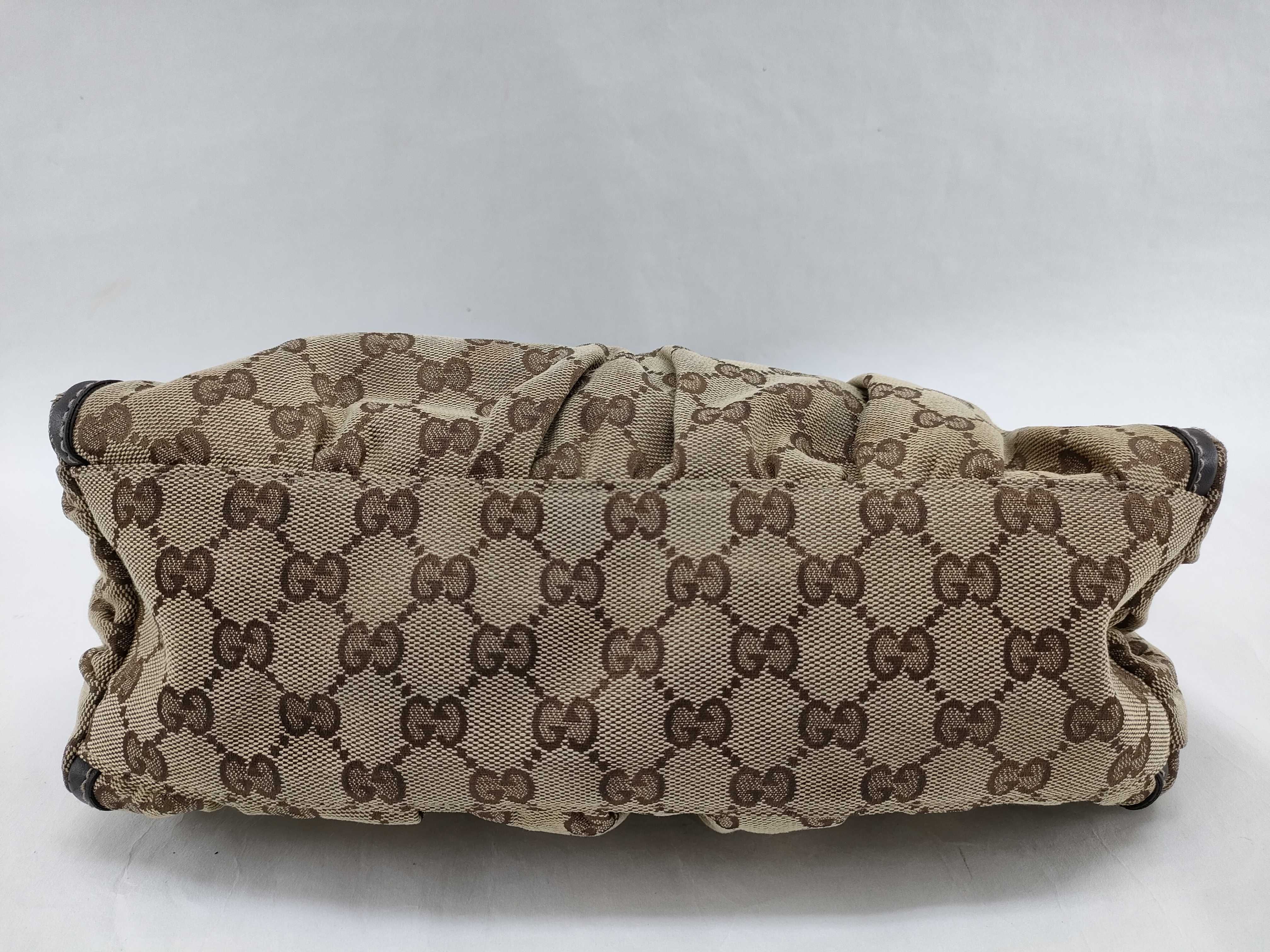 GG Canvas Gucci Abbey Shoulder Bag GG Canvas Shoulder Bag — view 8