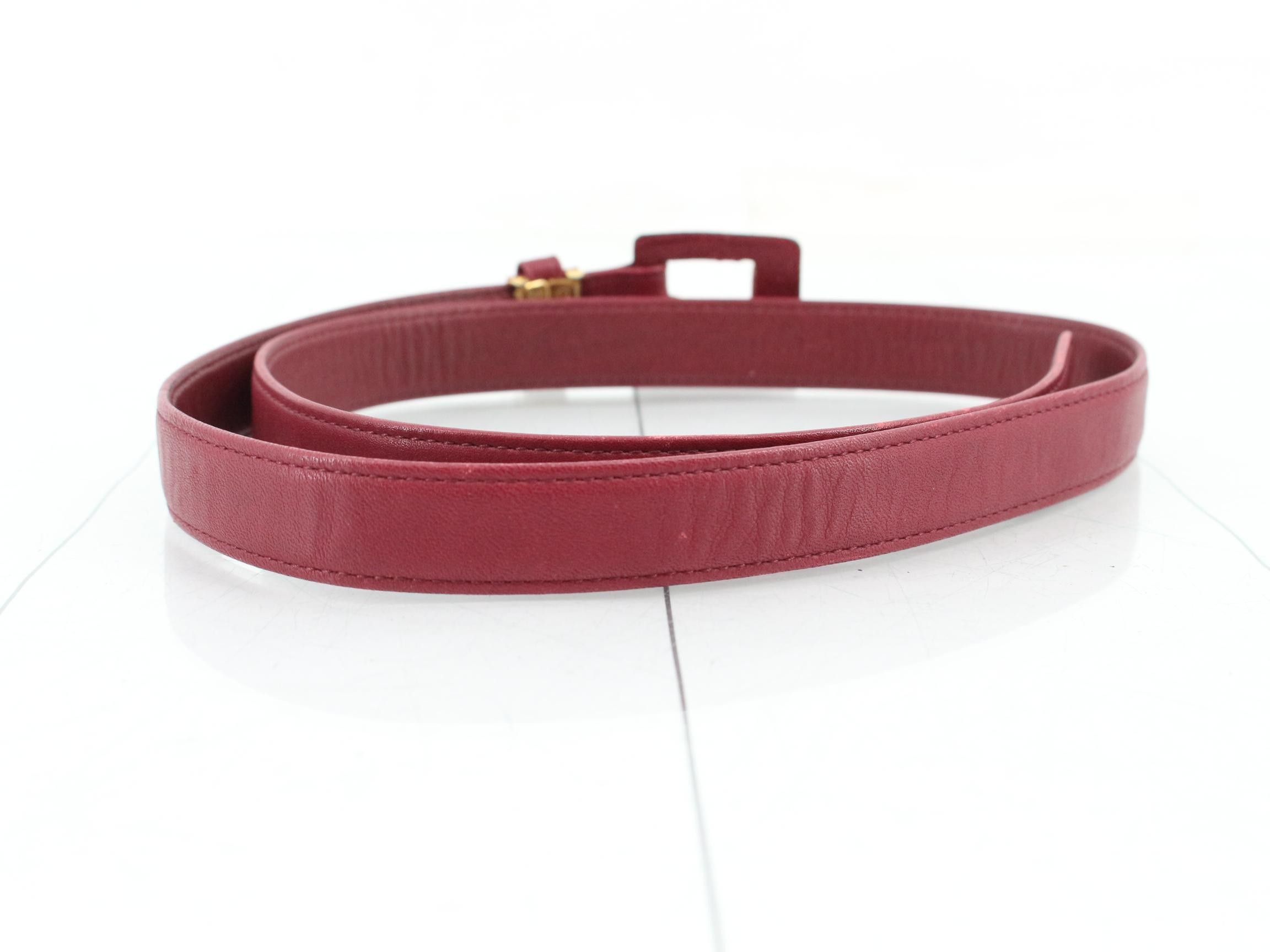 Other lines: Small items, accessories, belts, logo buckle, leather, red — view 2