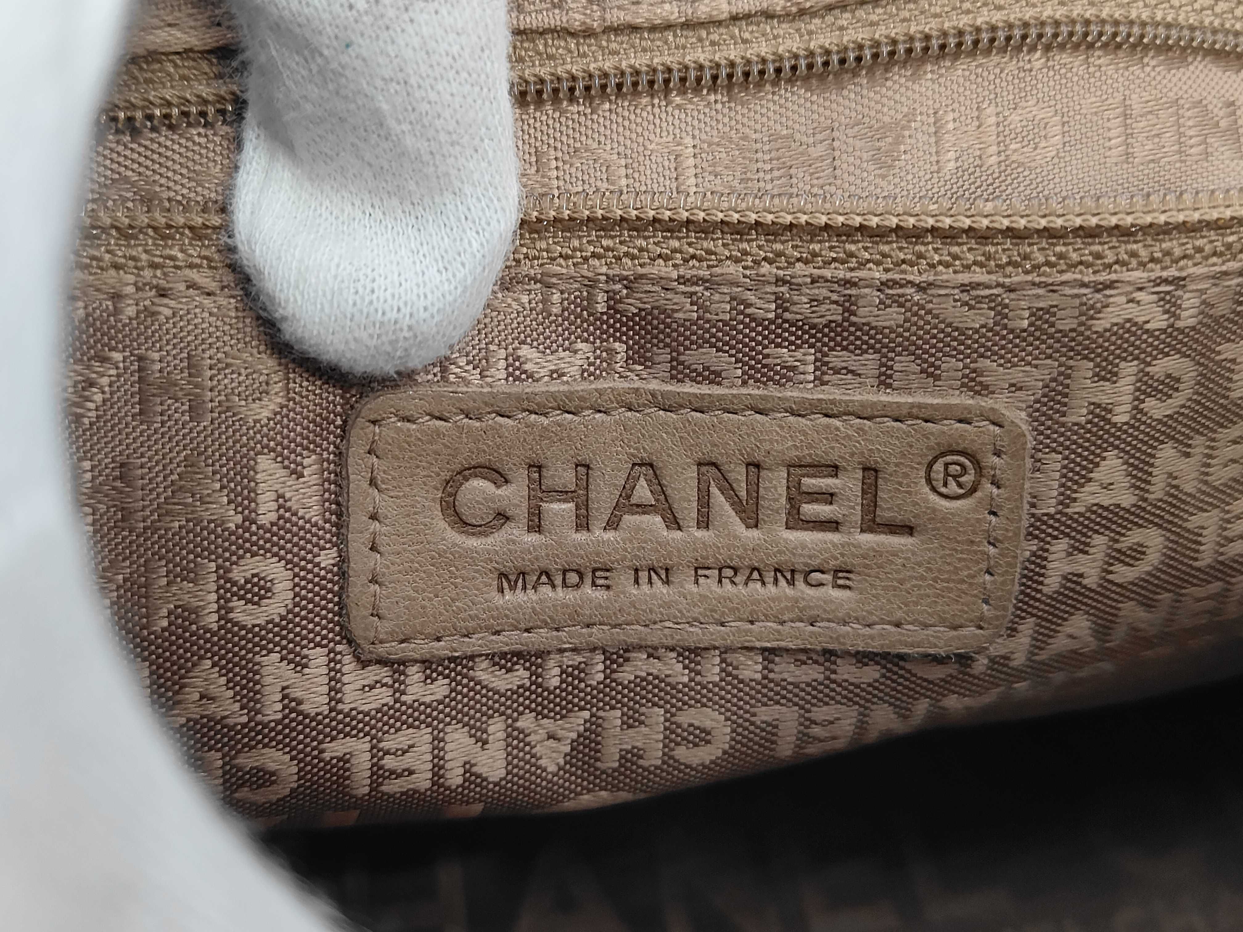 Tweed Chain Bag Shoulder Bag — view 11