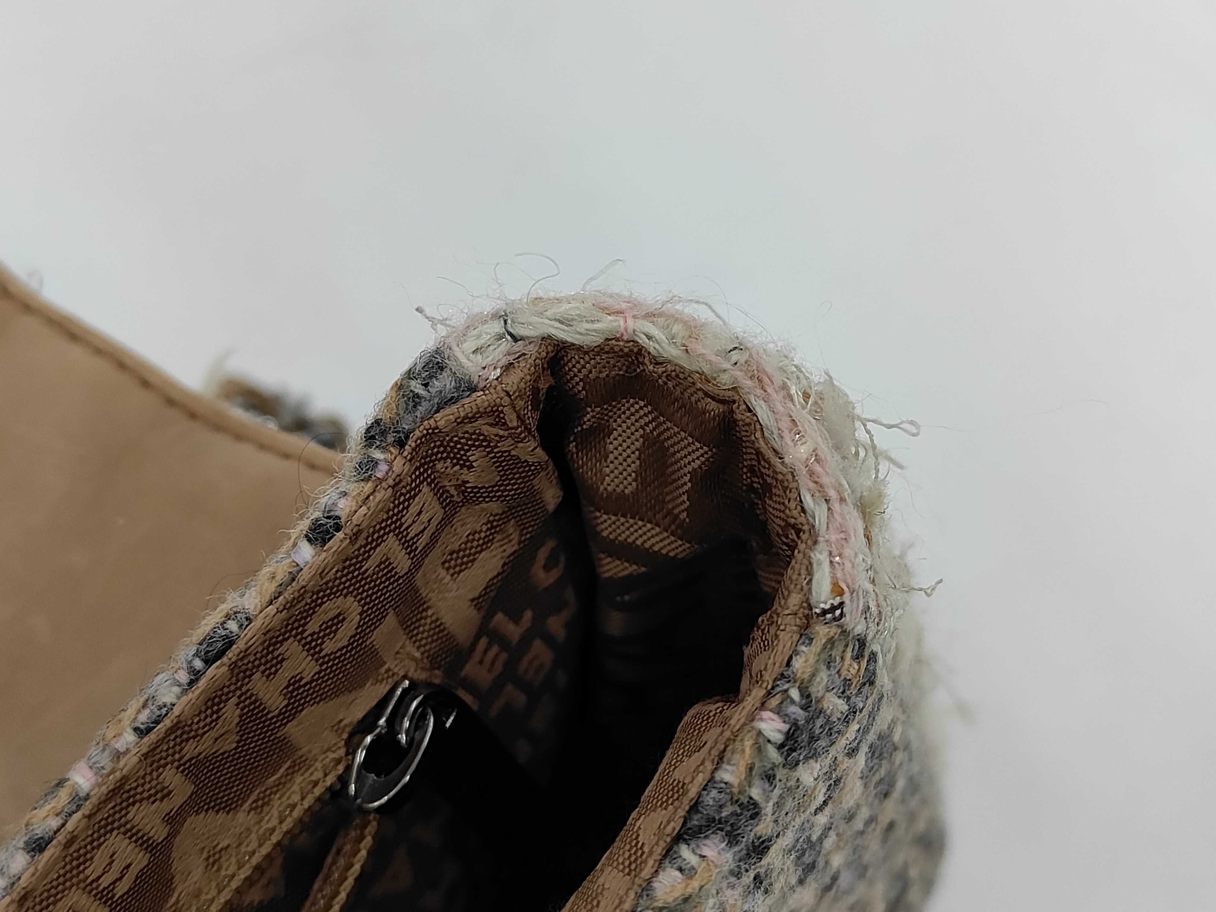 Tweed Chain Bag Shoulder Bag — view 12