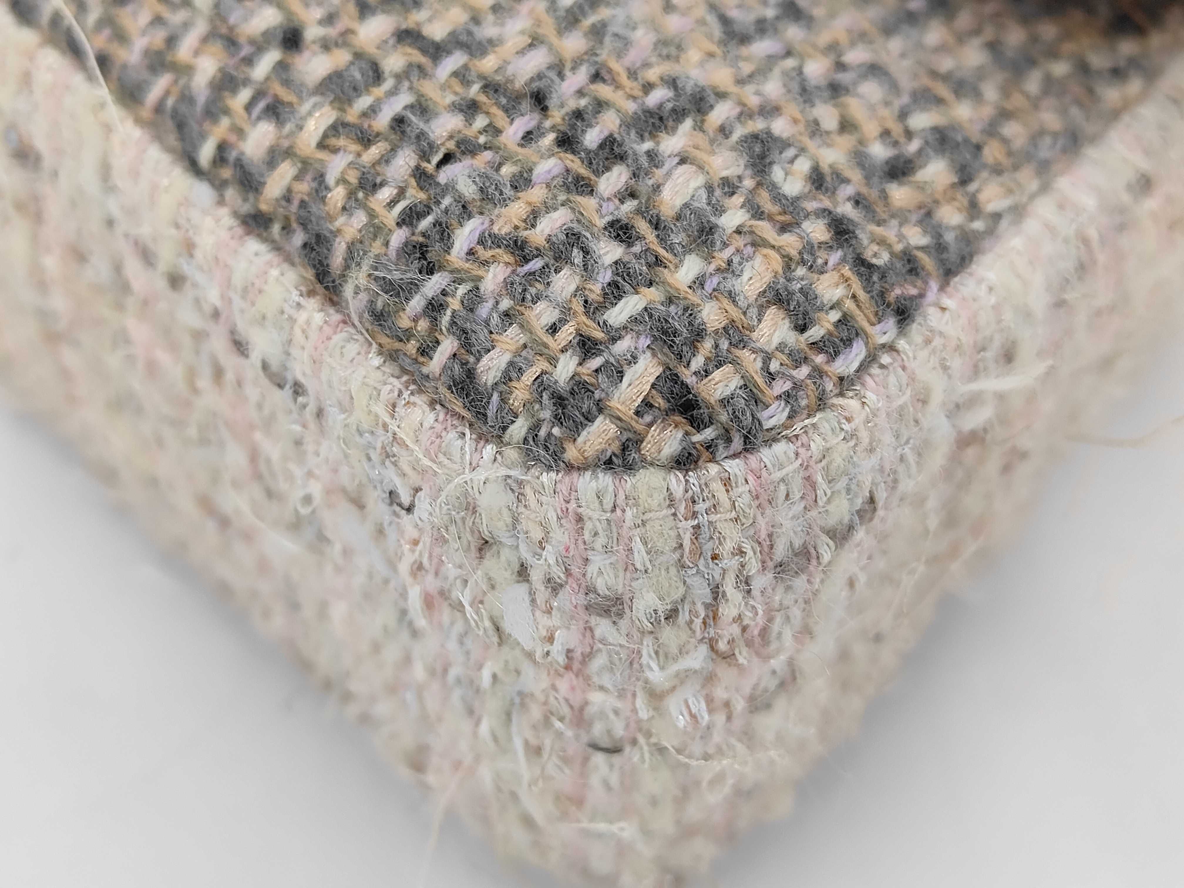 Tweed Chain Bag Shoulder Bag — view 3